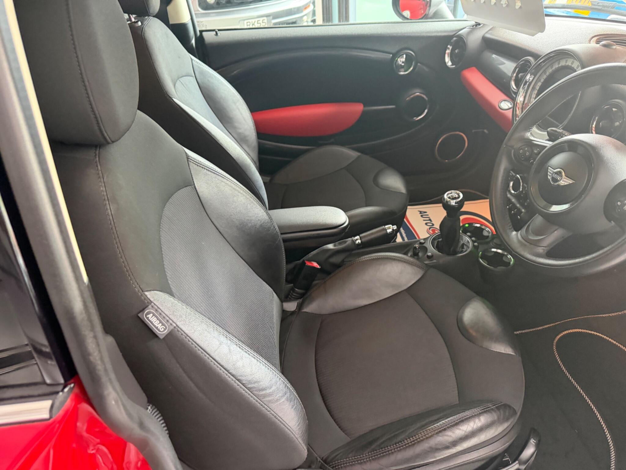 MINI Hatch - Image 23
