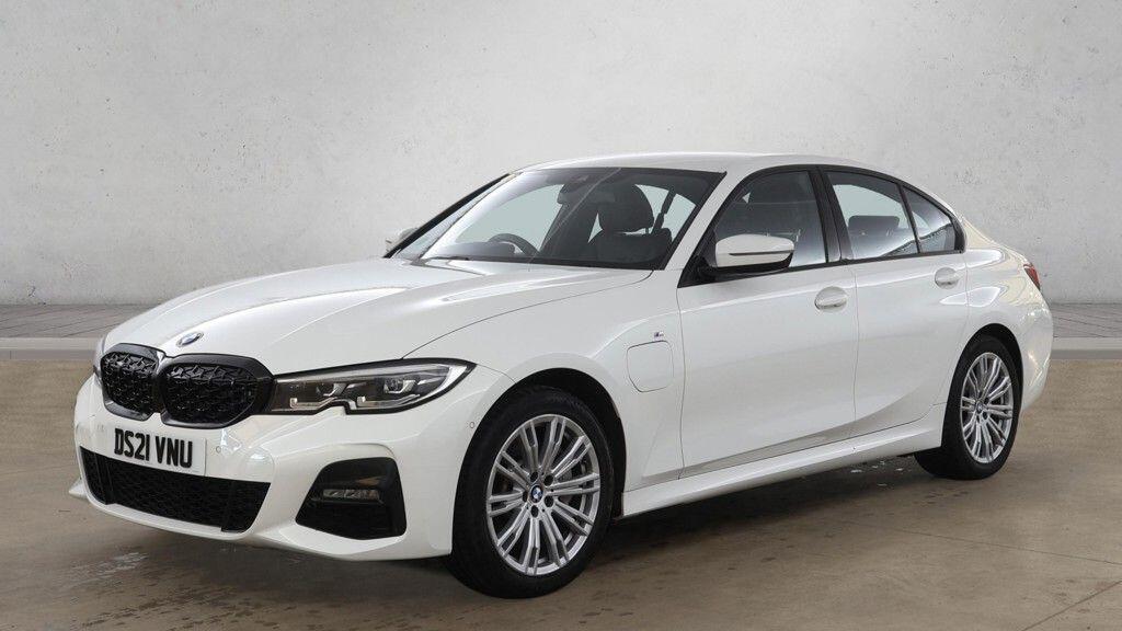 BMW 3 Series - Image 3