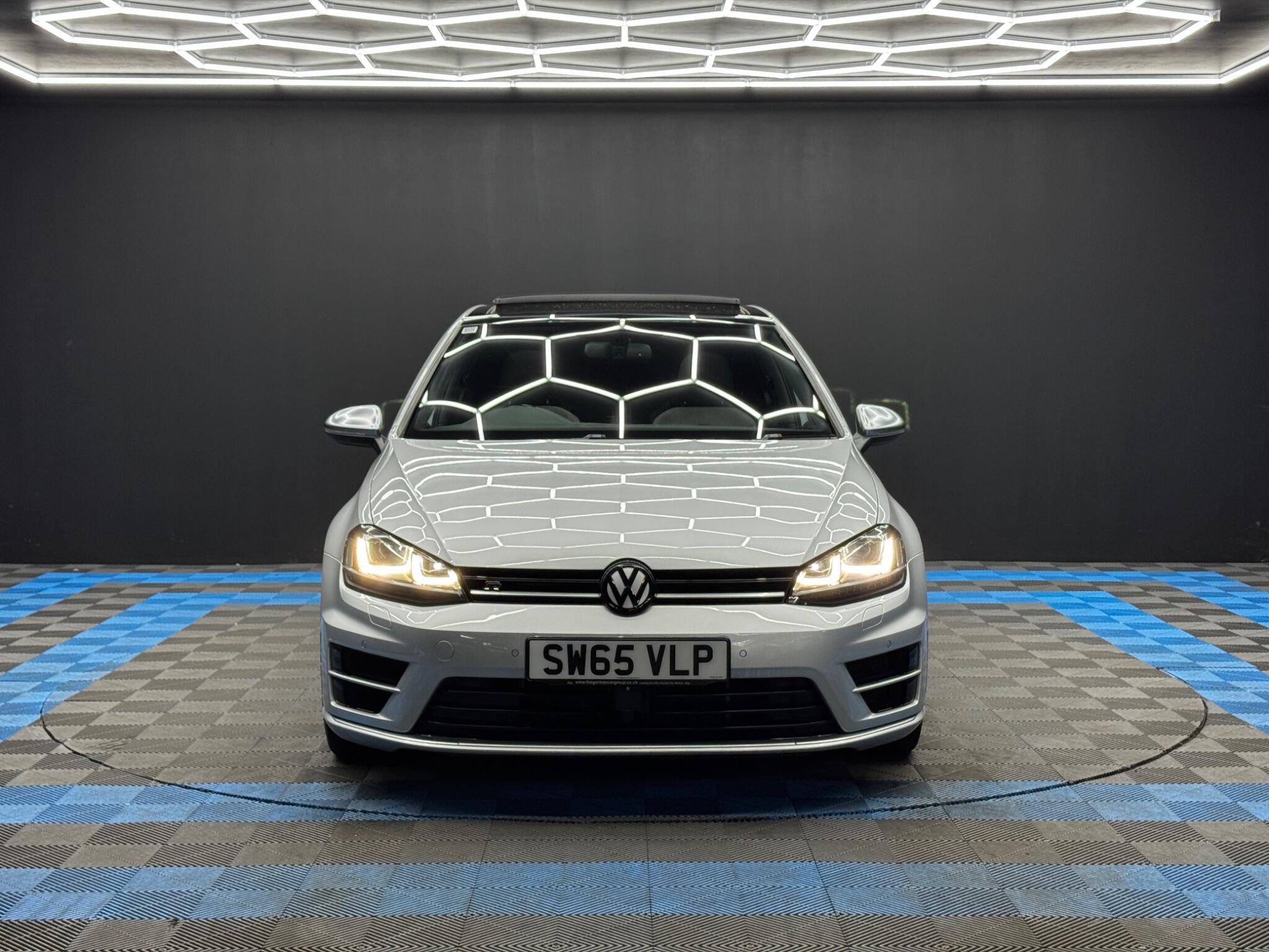 Volkswagen Golf - Image 2
