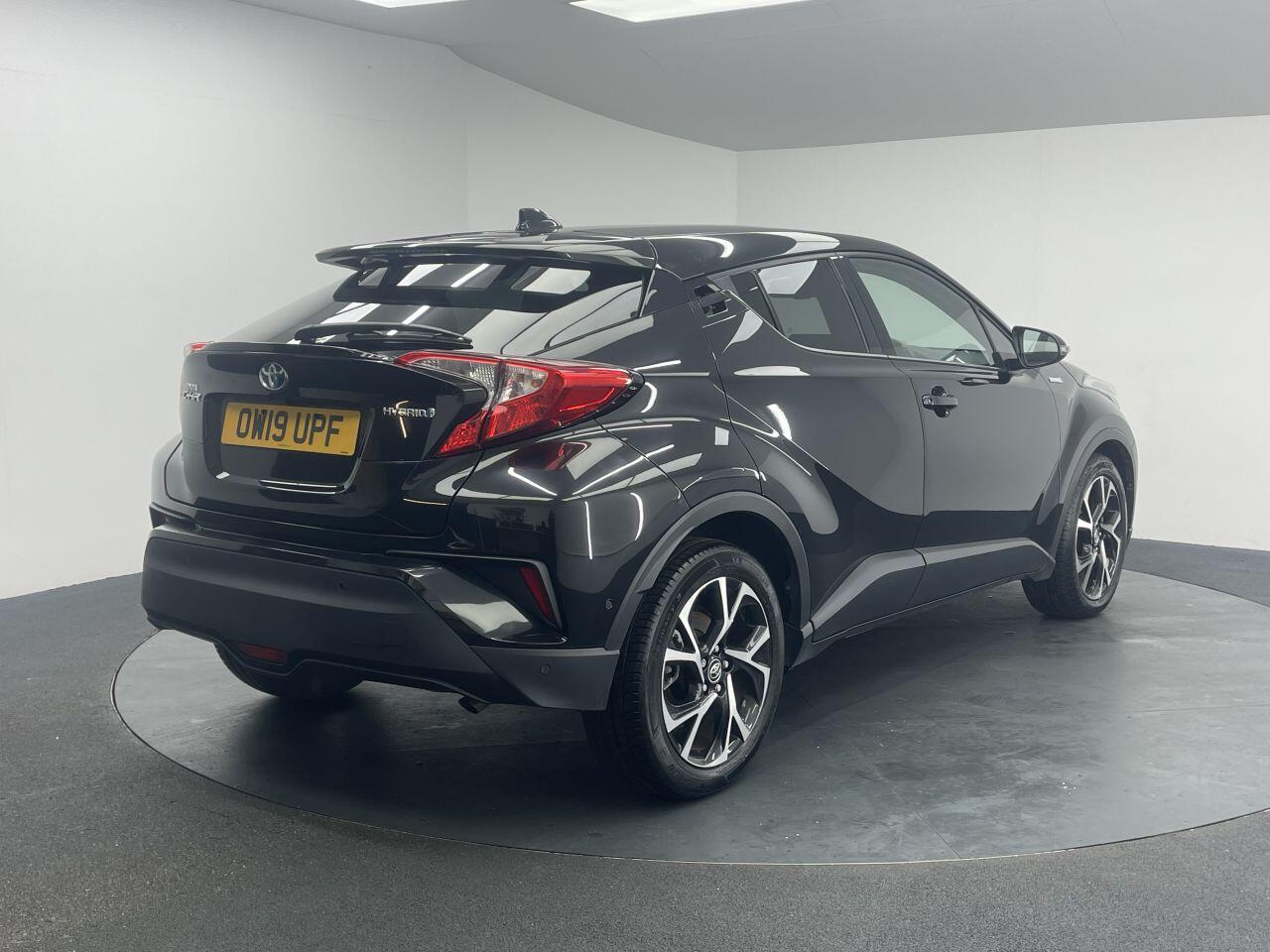 Toyota C-Hr - Image 18