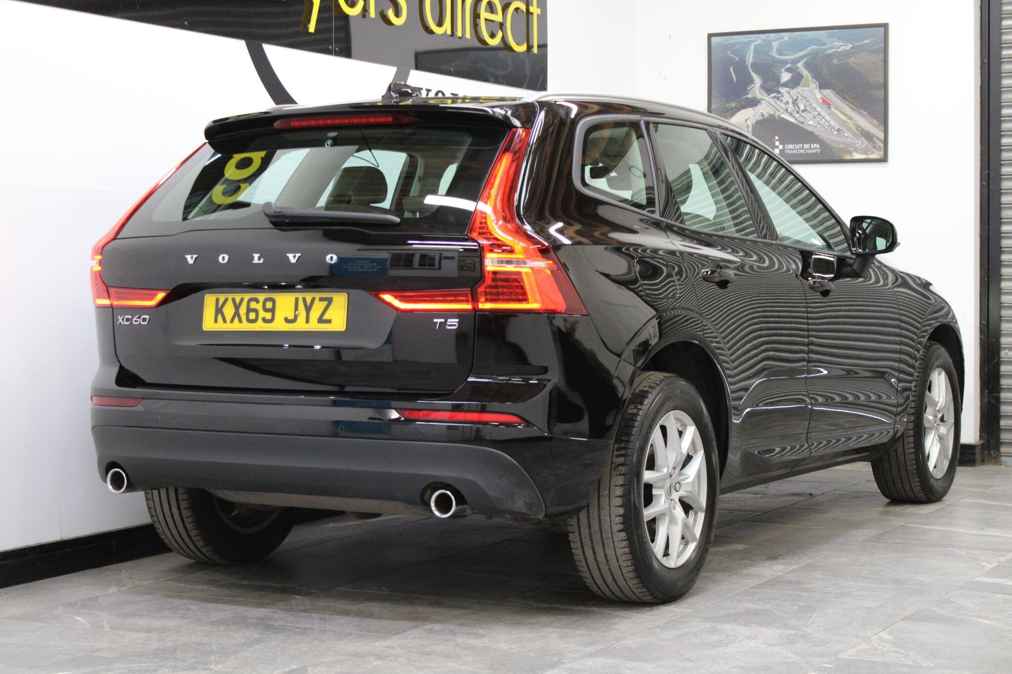 Volvo XC60 - Image 12