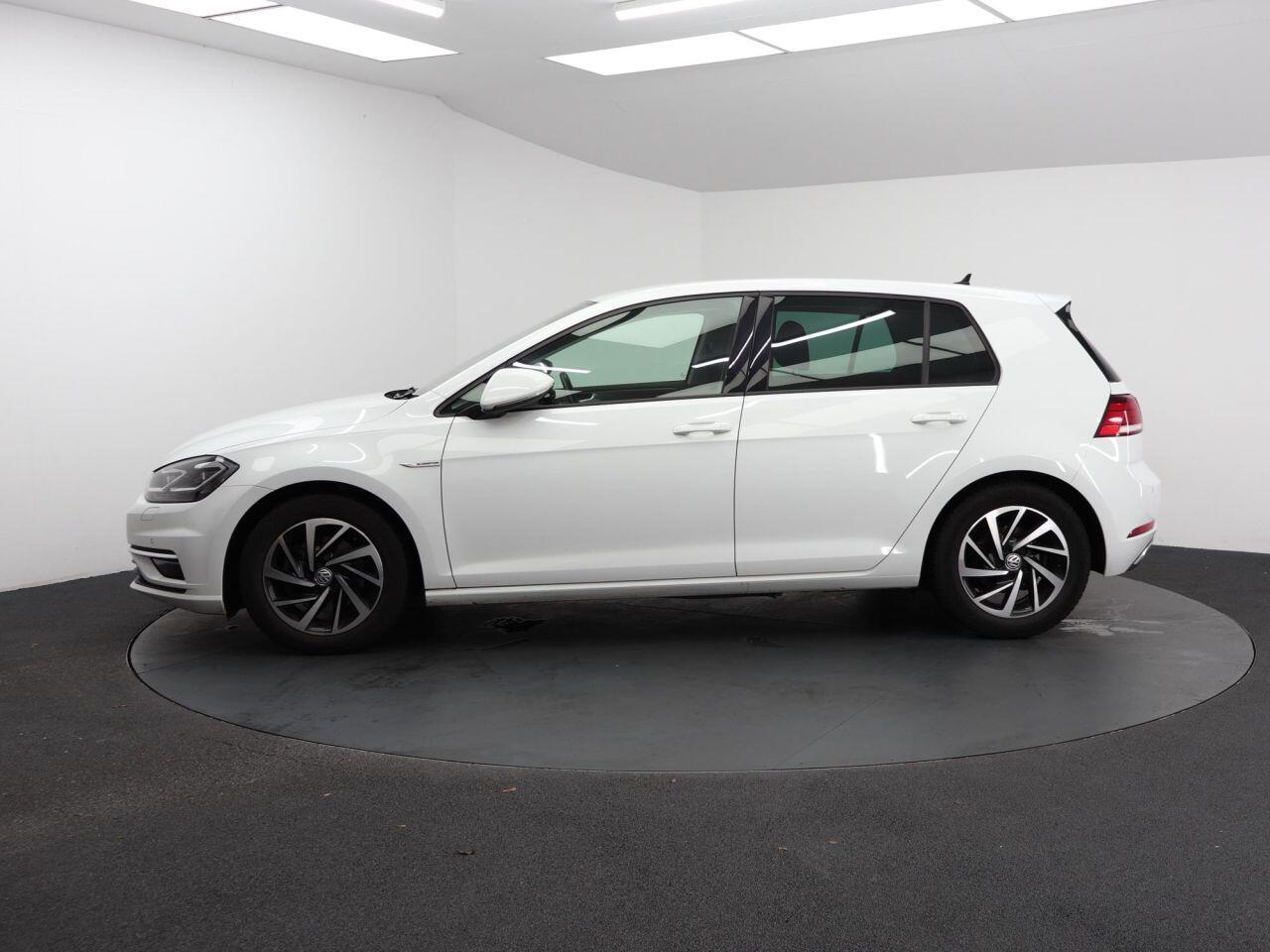 Volkswagen Golf - Image 8