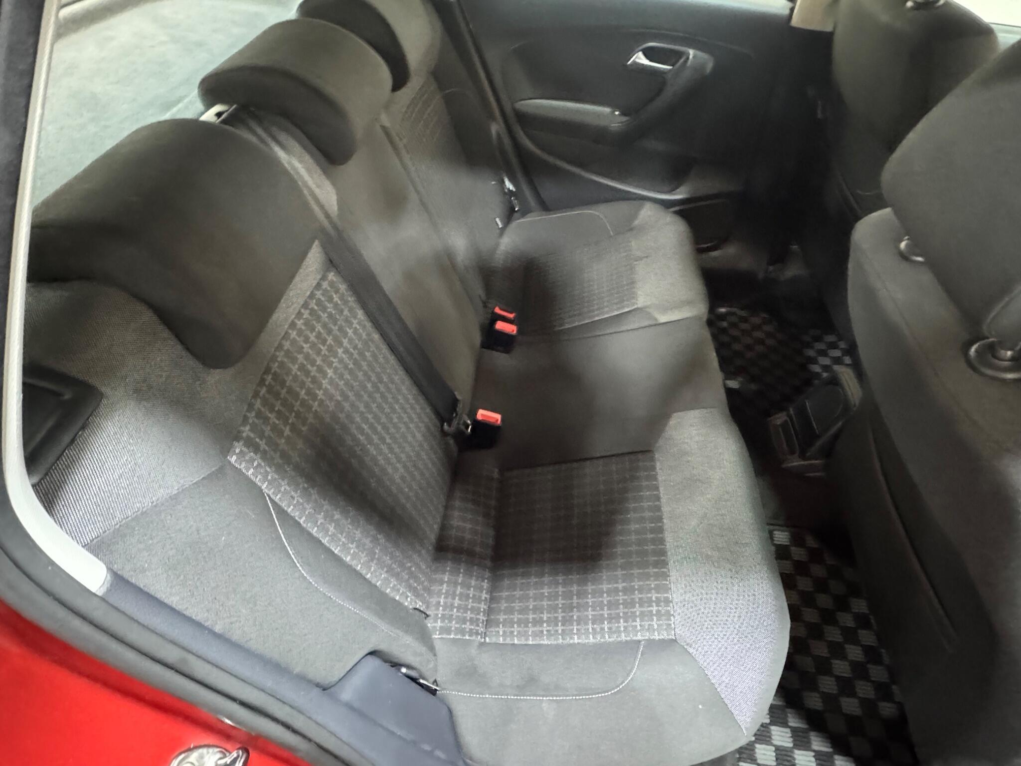 Volkswagen Polo - Image 13