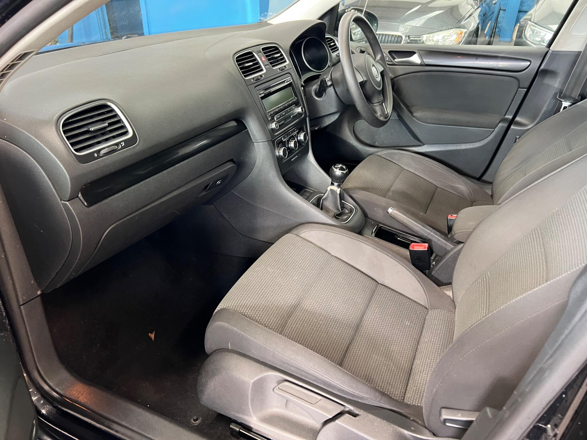 Volkswagen Golf - Image 29