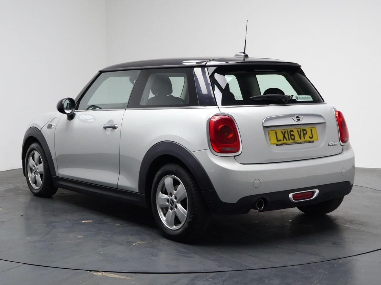 MINI Hatch - Image 14