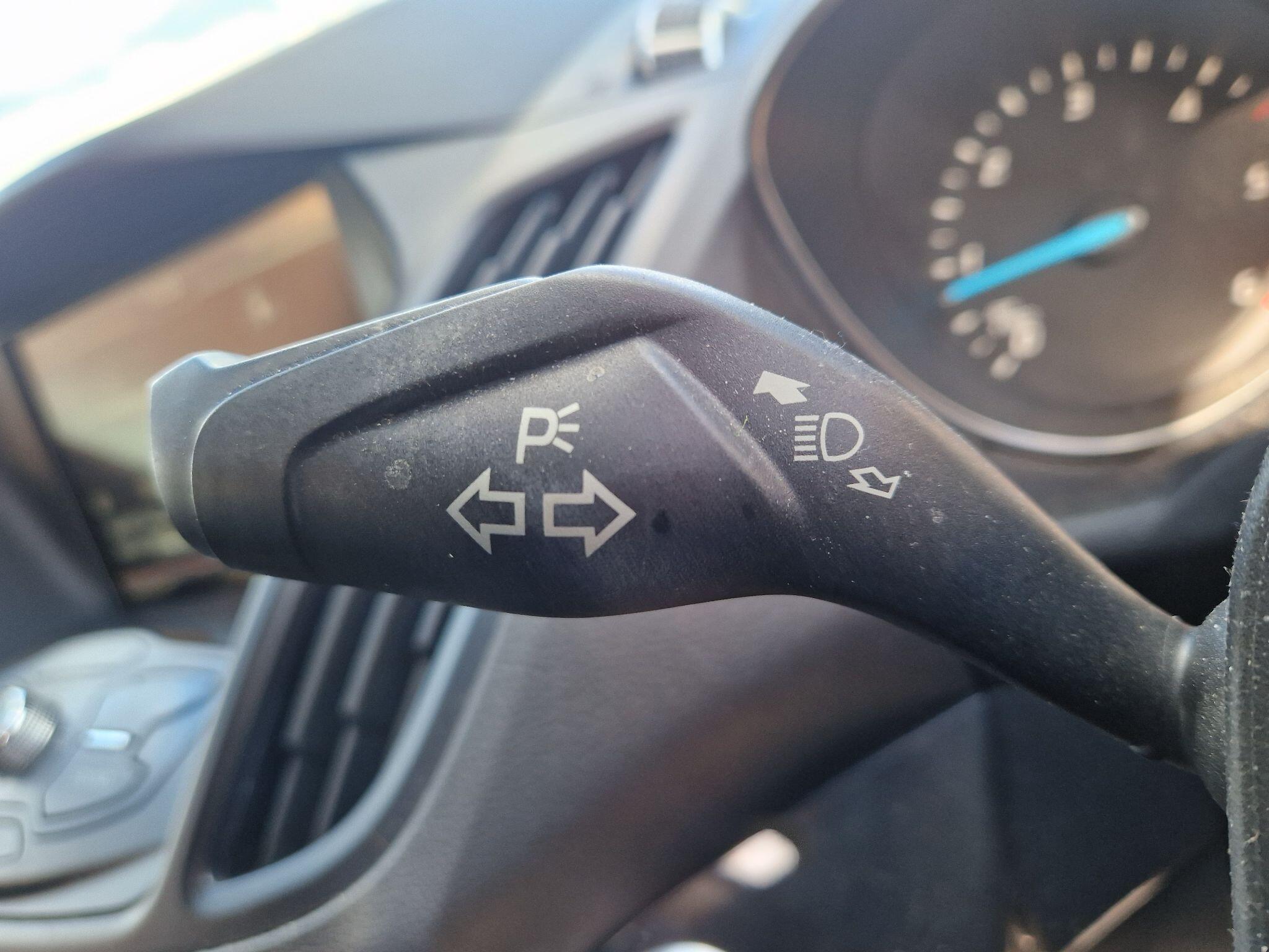 Ford Kuga - Image 43