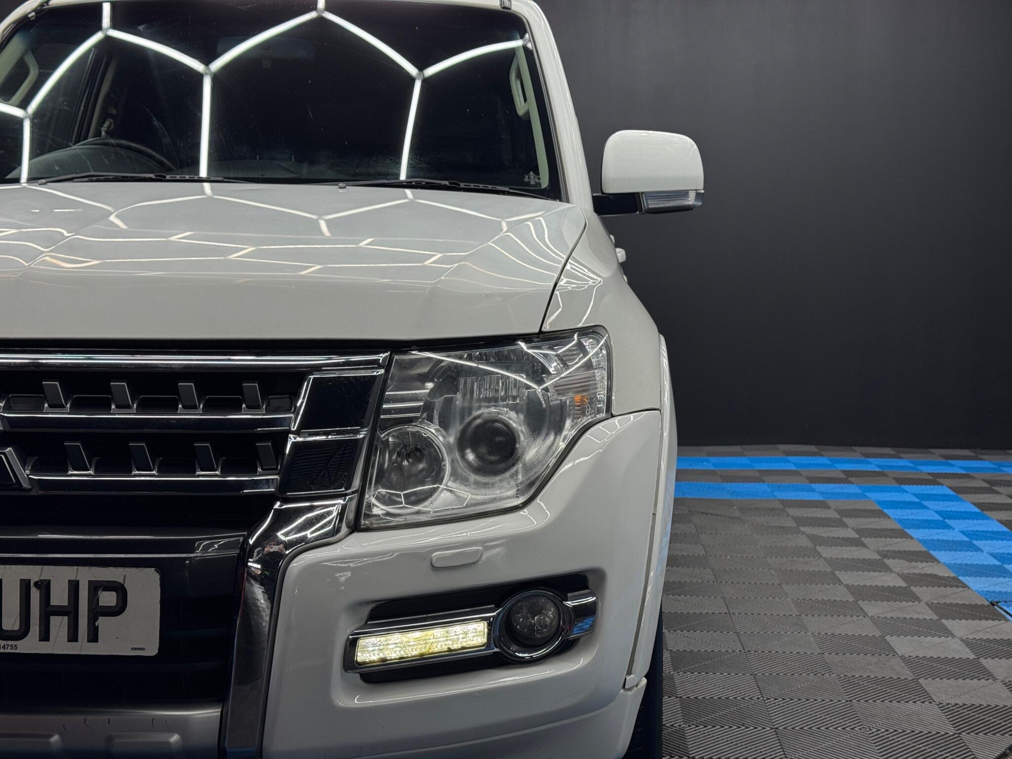 Mitsubishi Shogun - Image 33