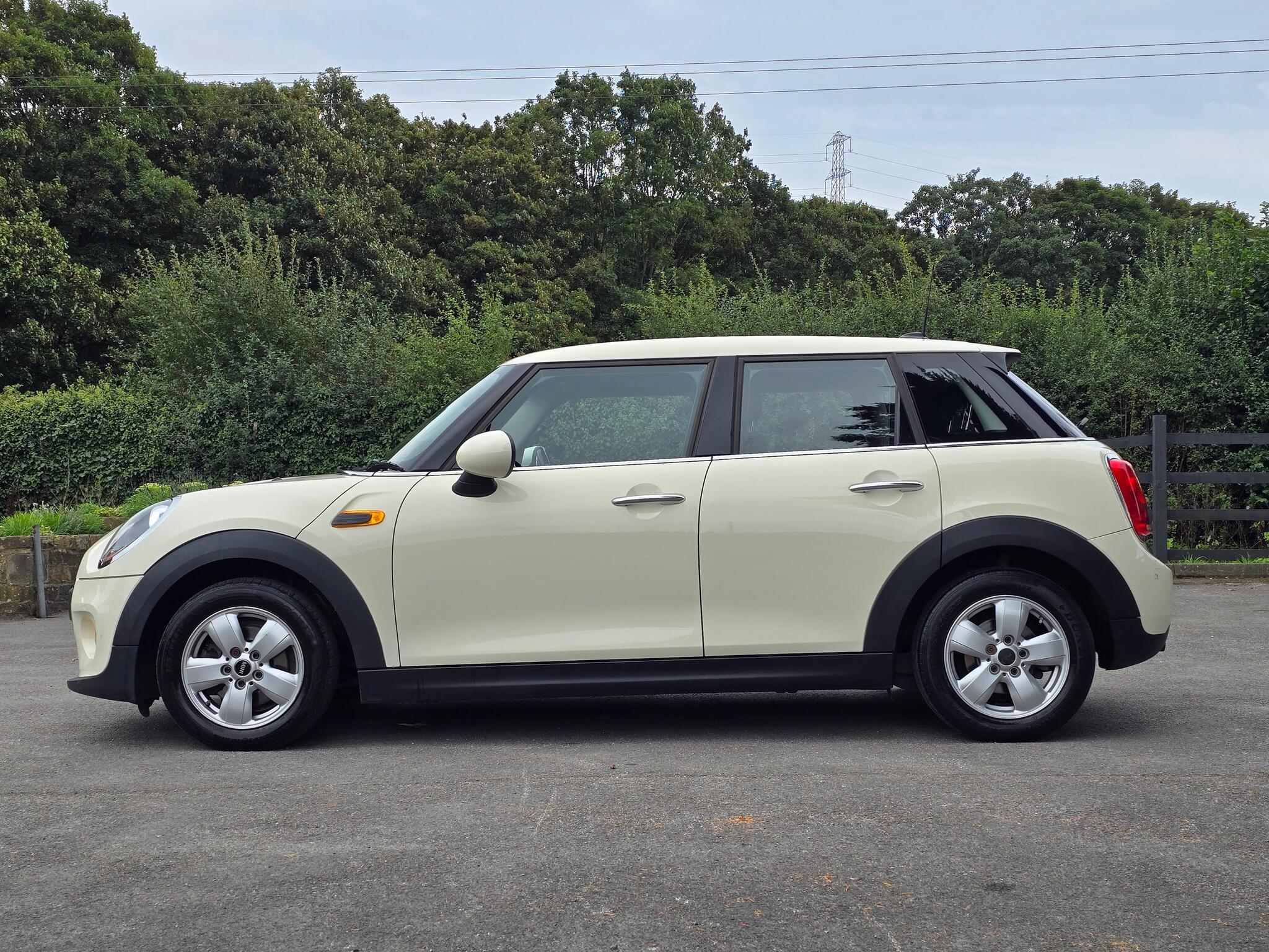 MINI Hatch - Image 18