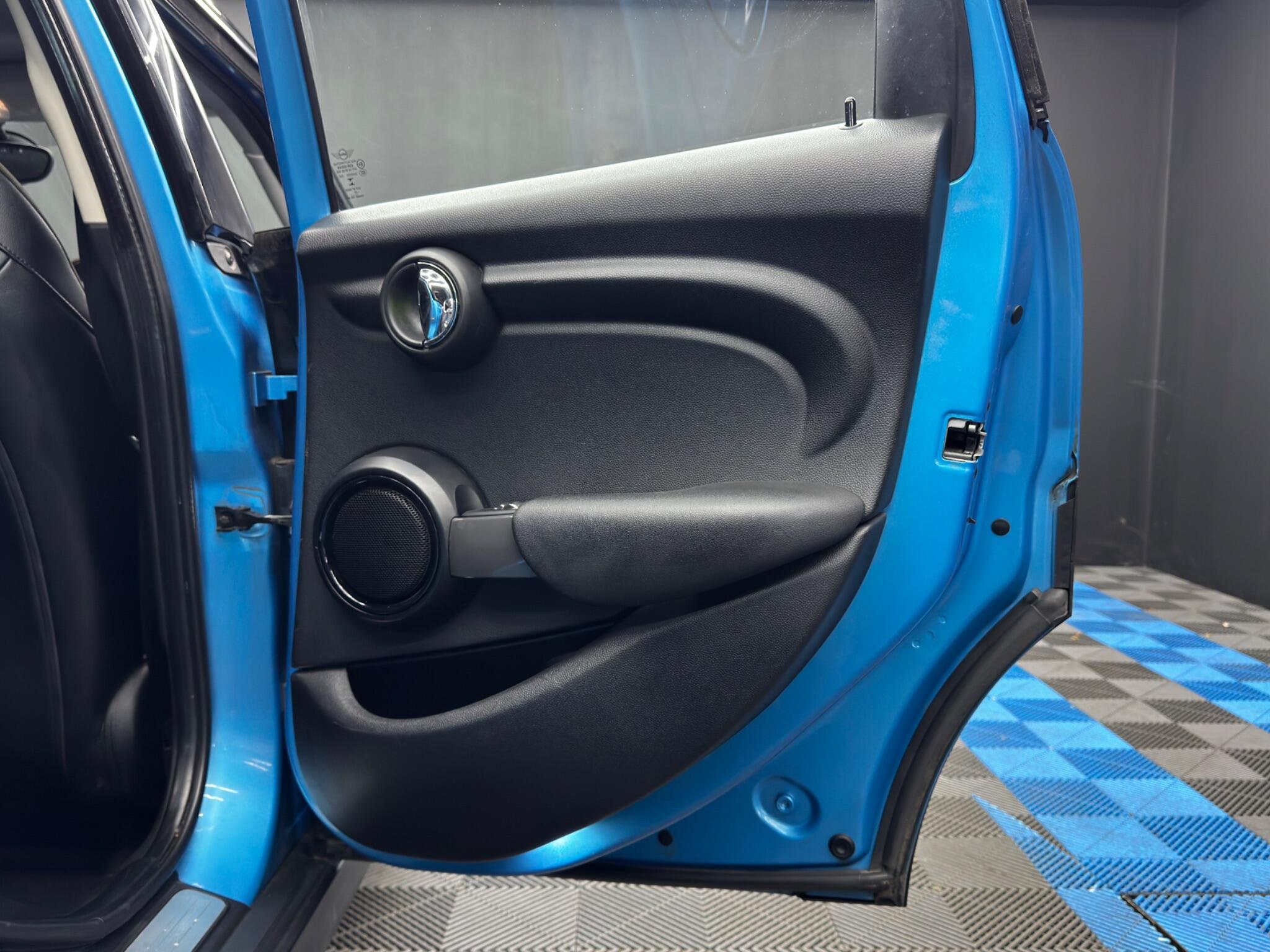 MINI Hatch - Image 44