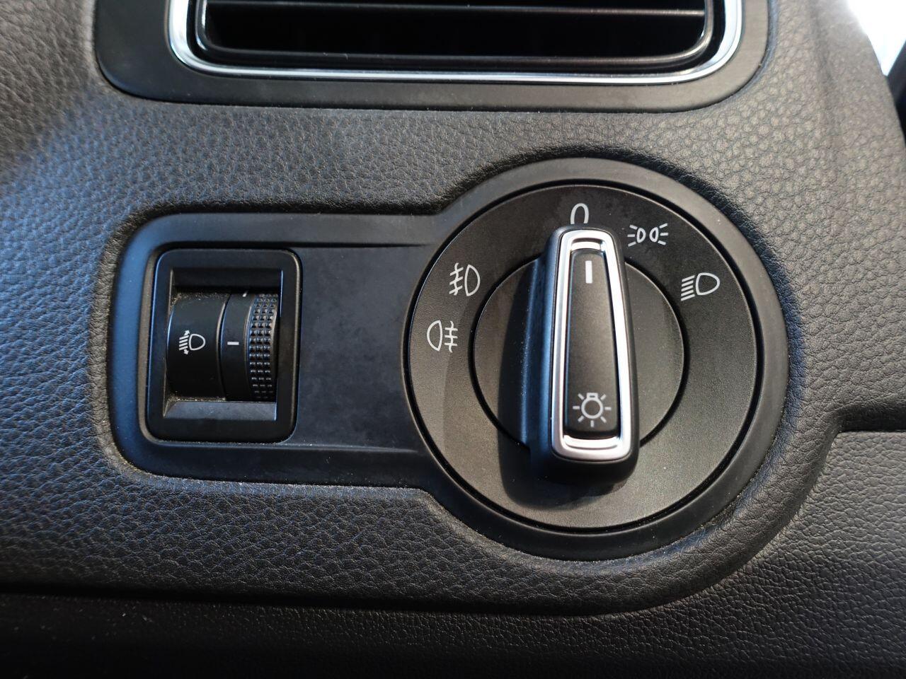 Volkswagen Polo - Image 29