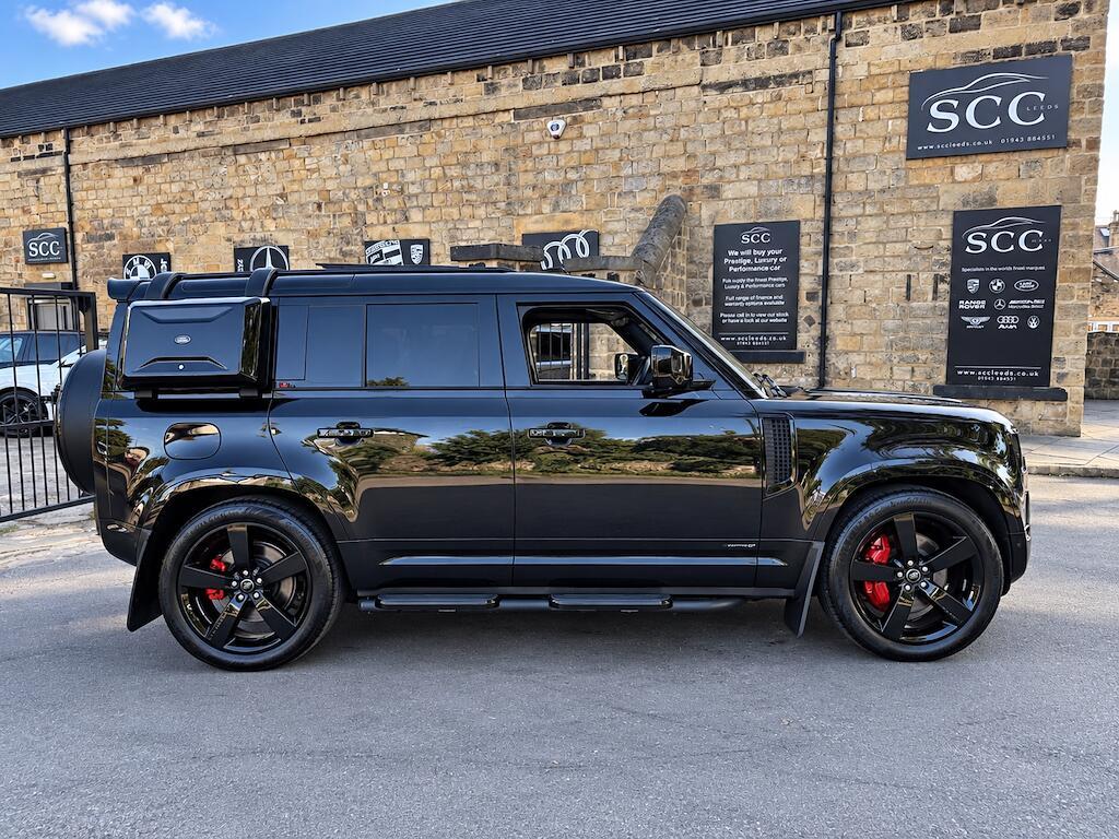 Land Rover Defender 110 - Image 9