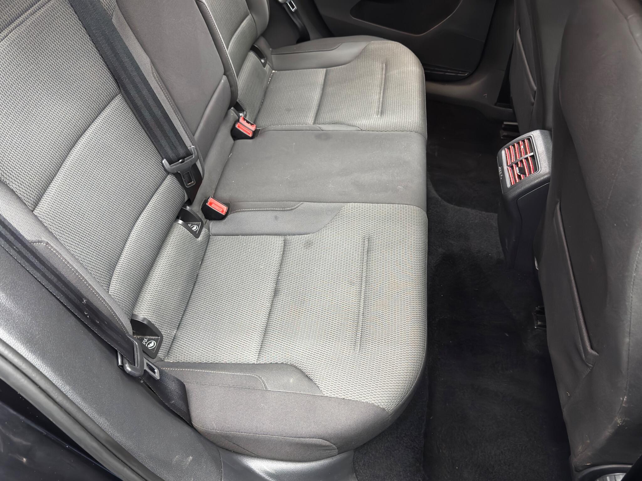 Volkswagen Golf - Image 15