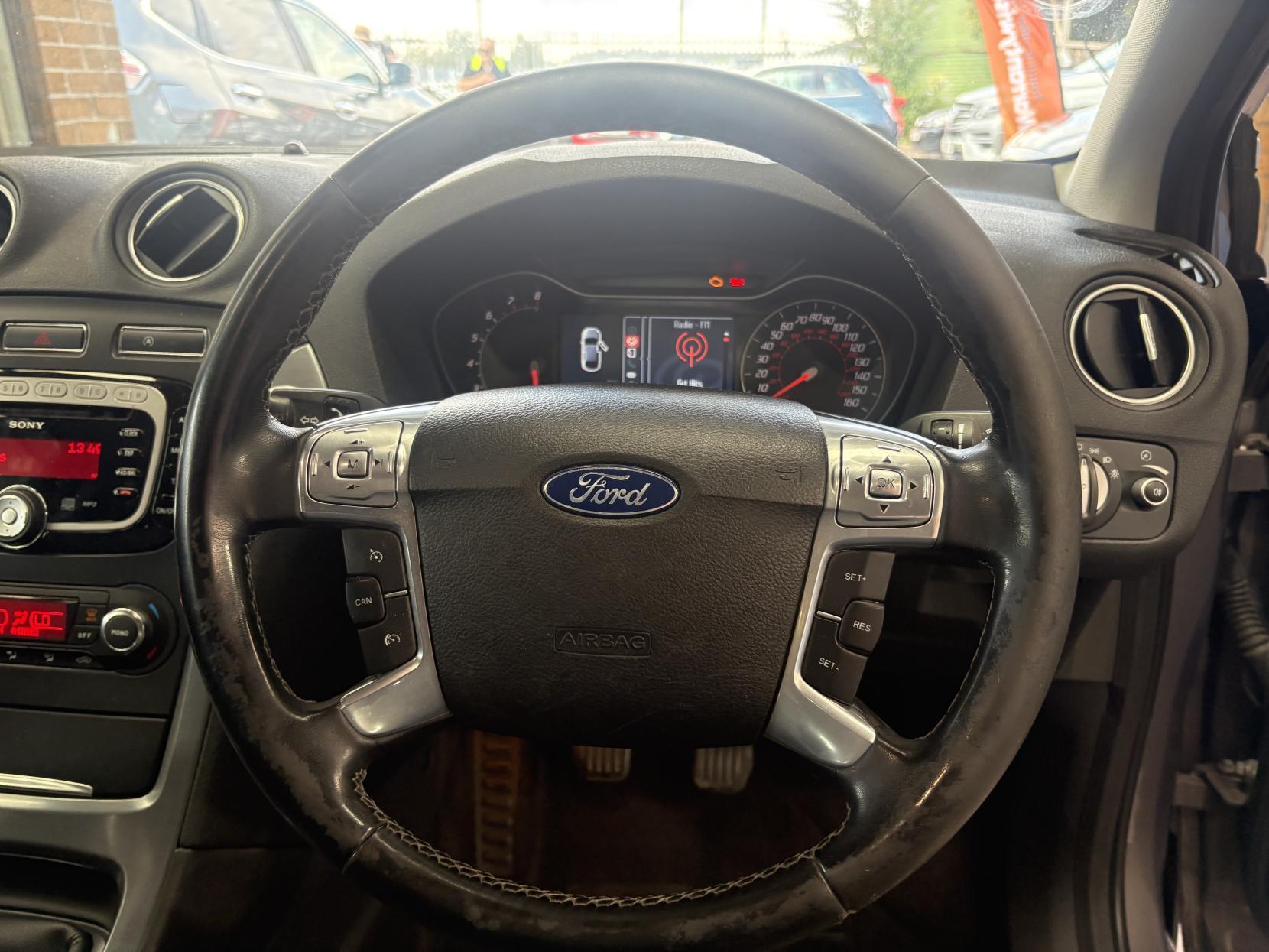 Ford Mondeo - Image 7