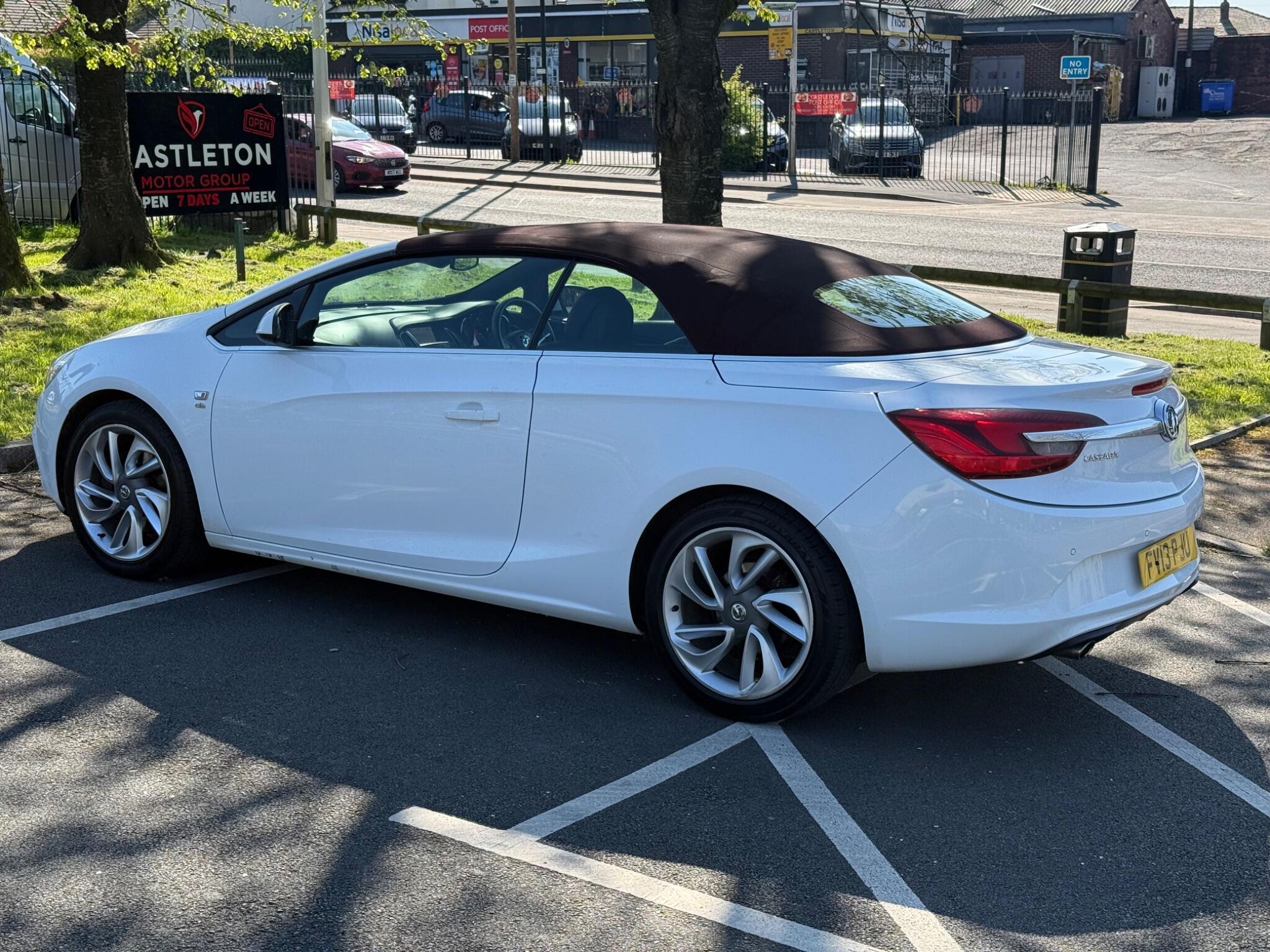 Vauxhall Cascada - Image 11