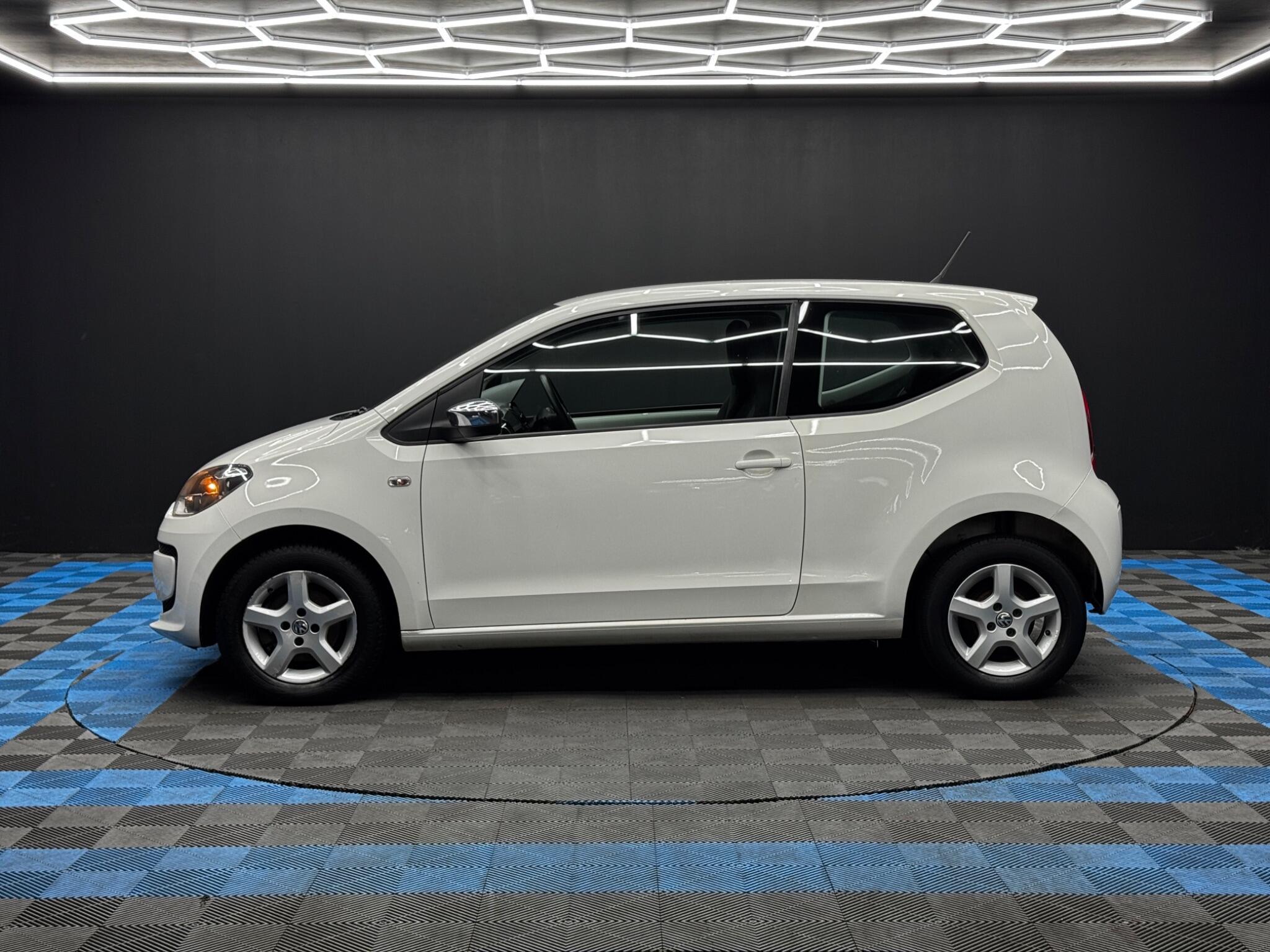 Volkswagen up! - Image 8