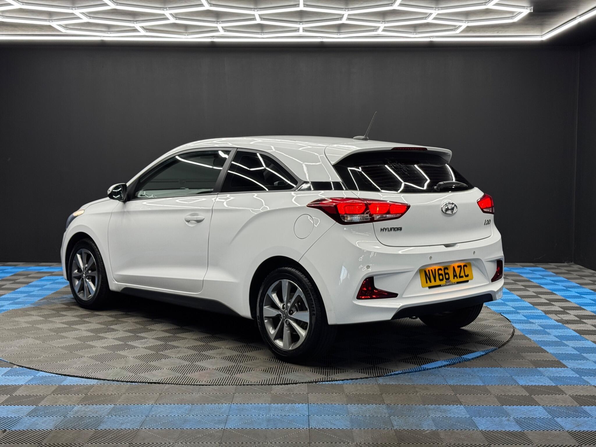 Hyundai i20 - Image 7