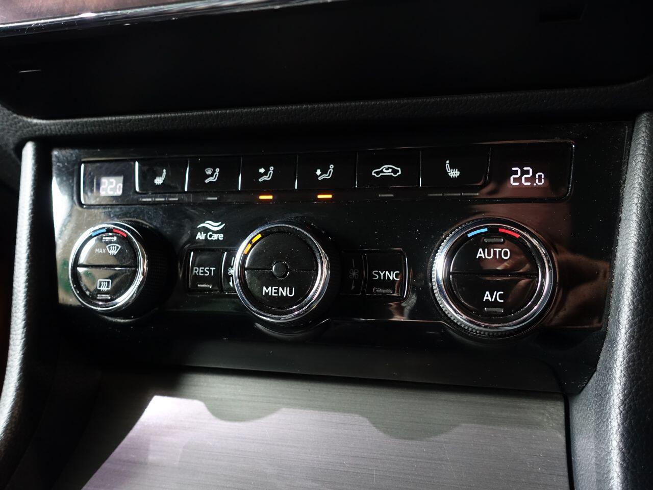 Skoda Superb - Image 25