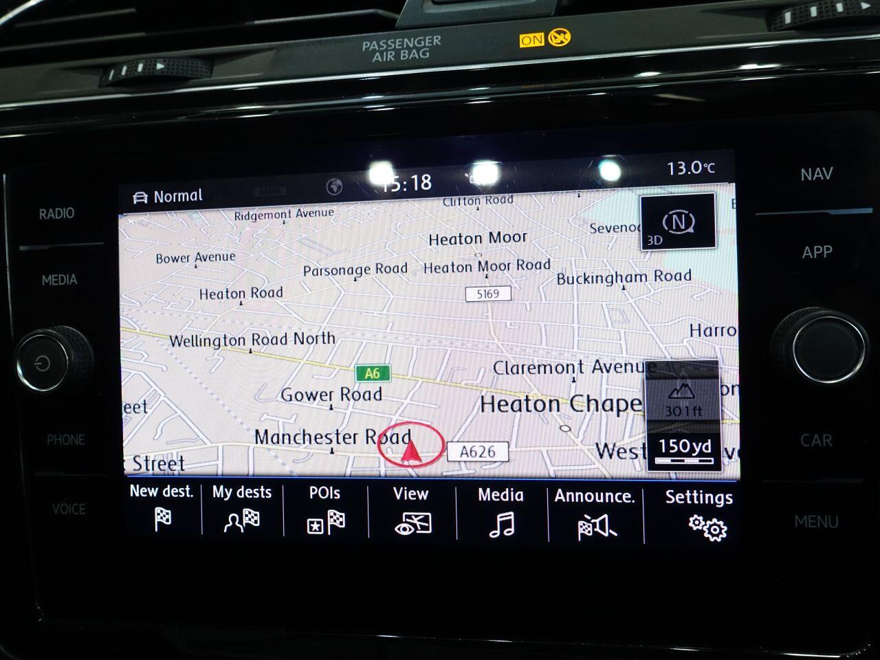 Volkswagen Touran - Image 4