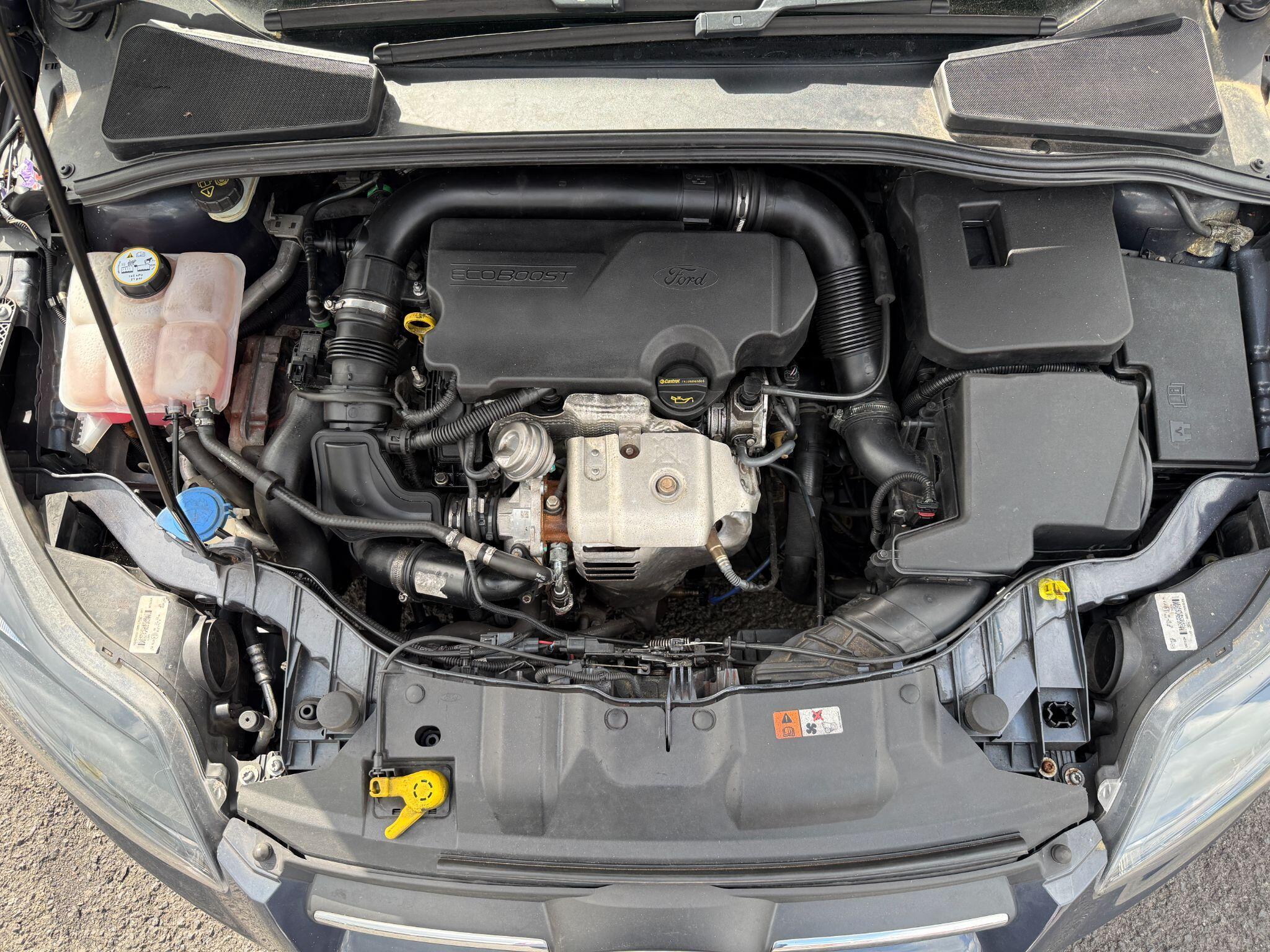 Ford Focus - Image 54