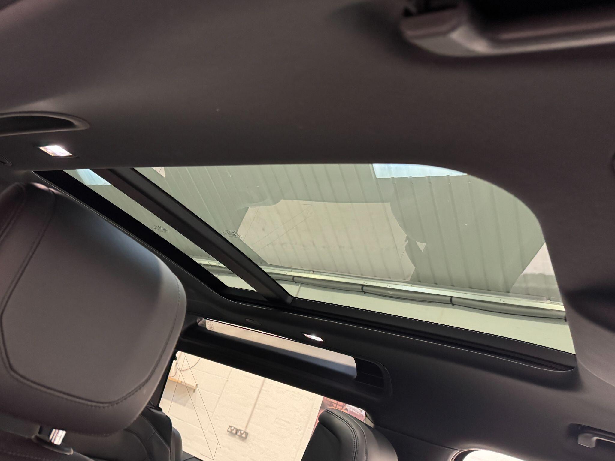 Land Rover Defender 90 - Image 20