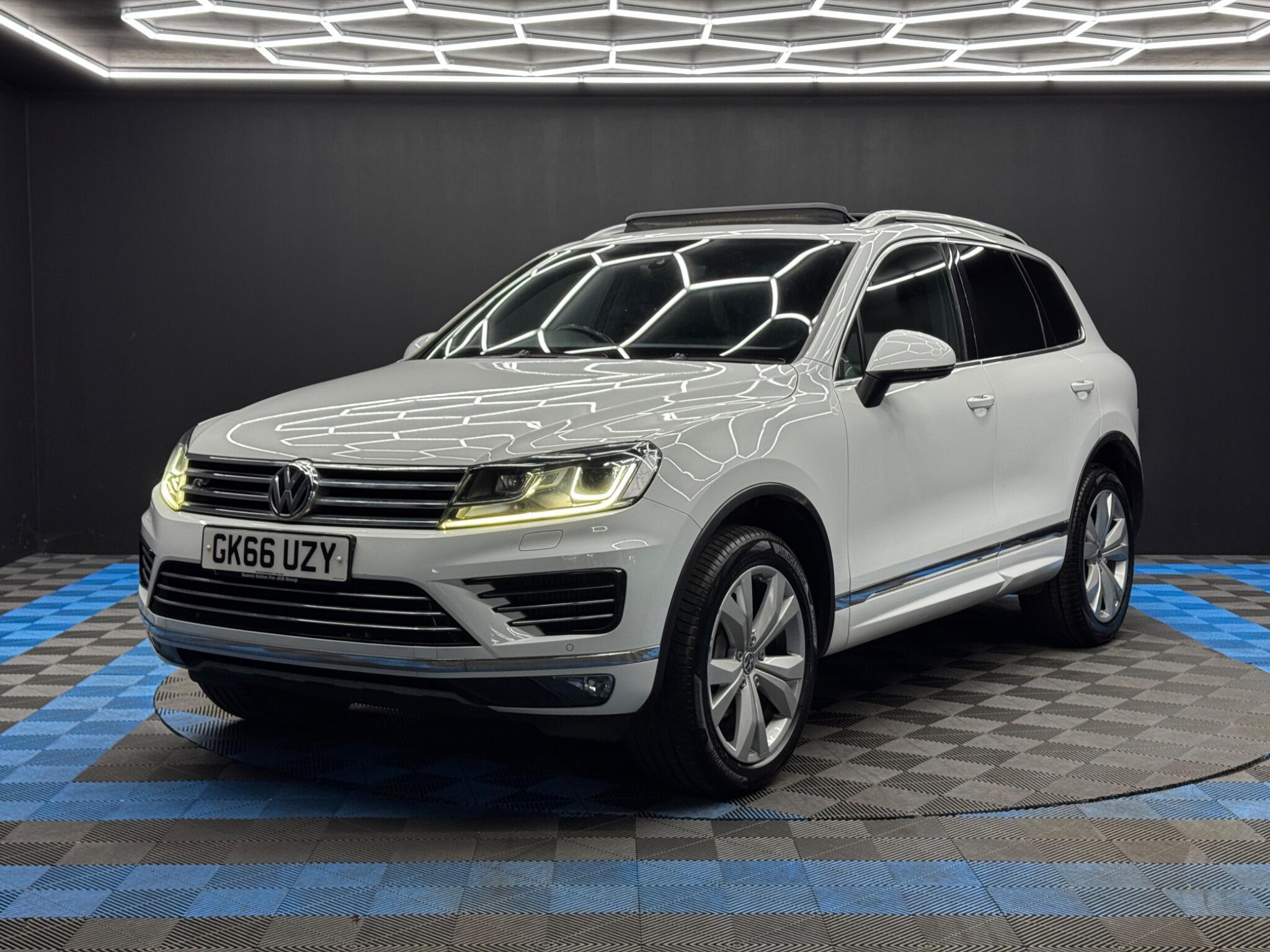 Volkswagen Touareg - Image 3