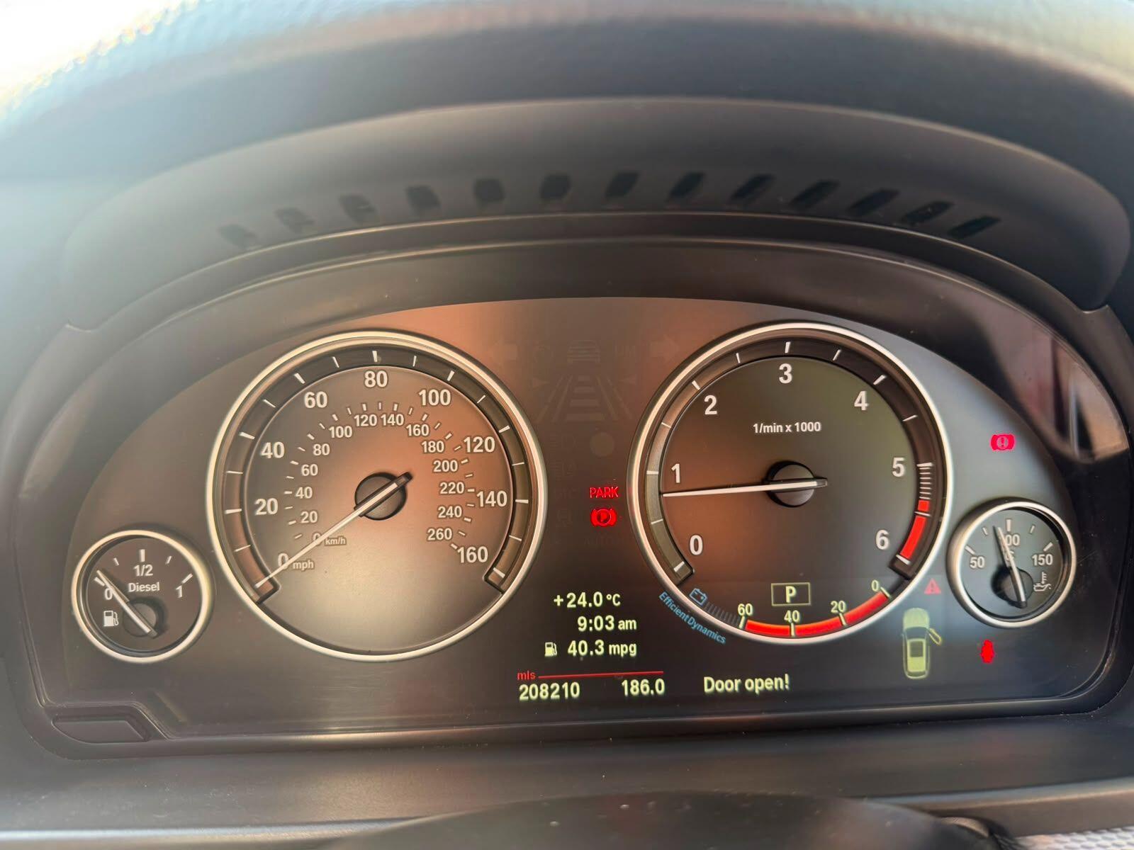 BMW 5 Series - Image 11