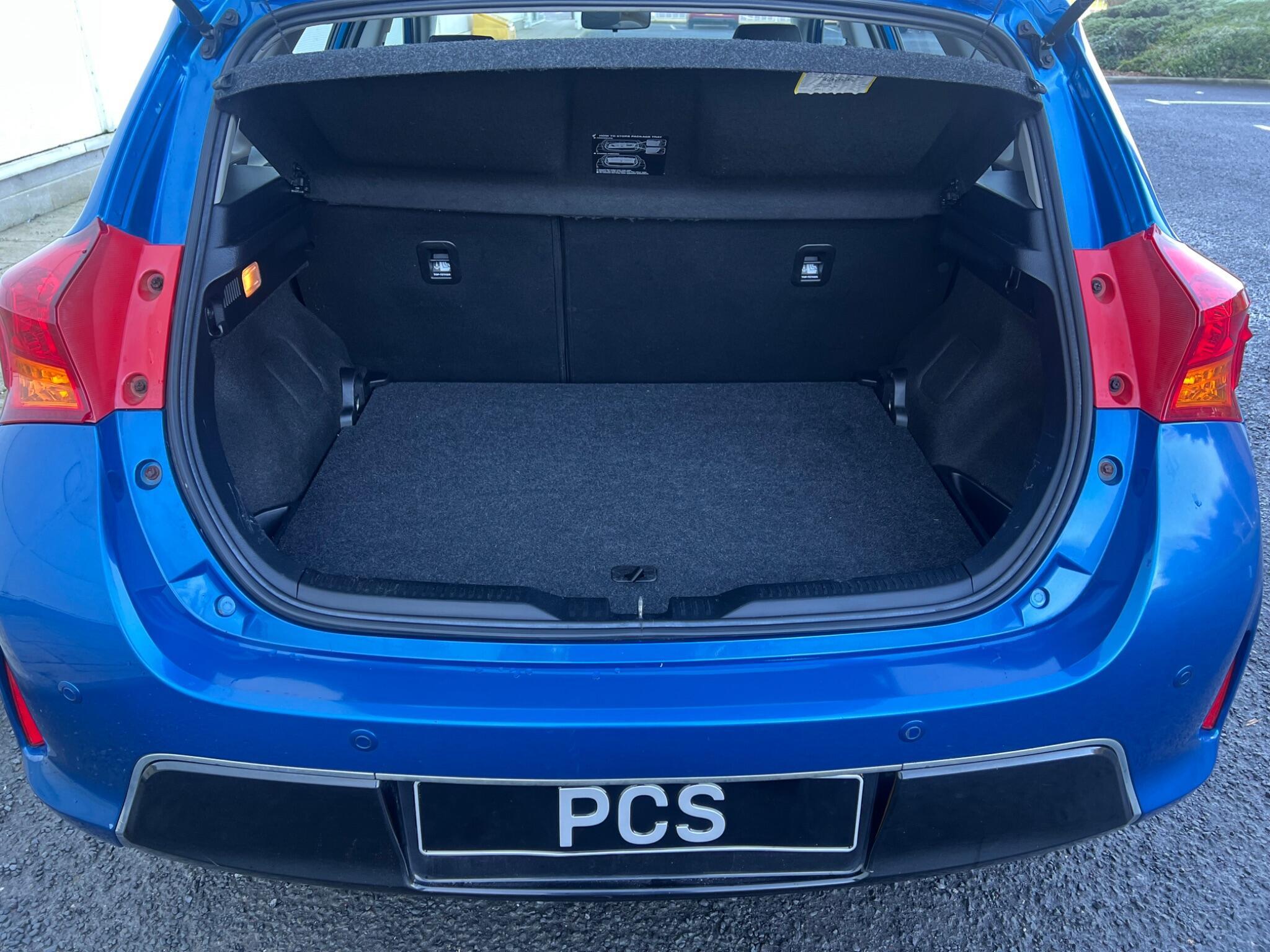 Toyota Auris - Image 38