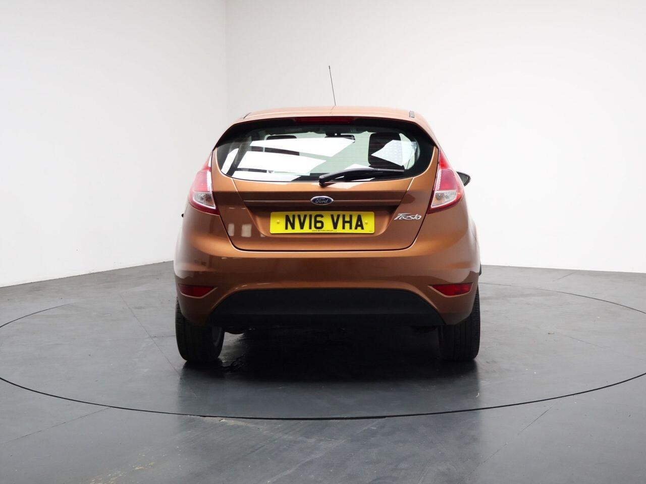 Ford Fiesta - Image 11