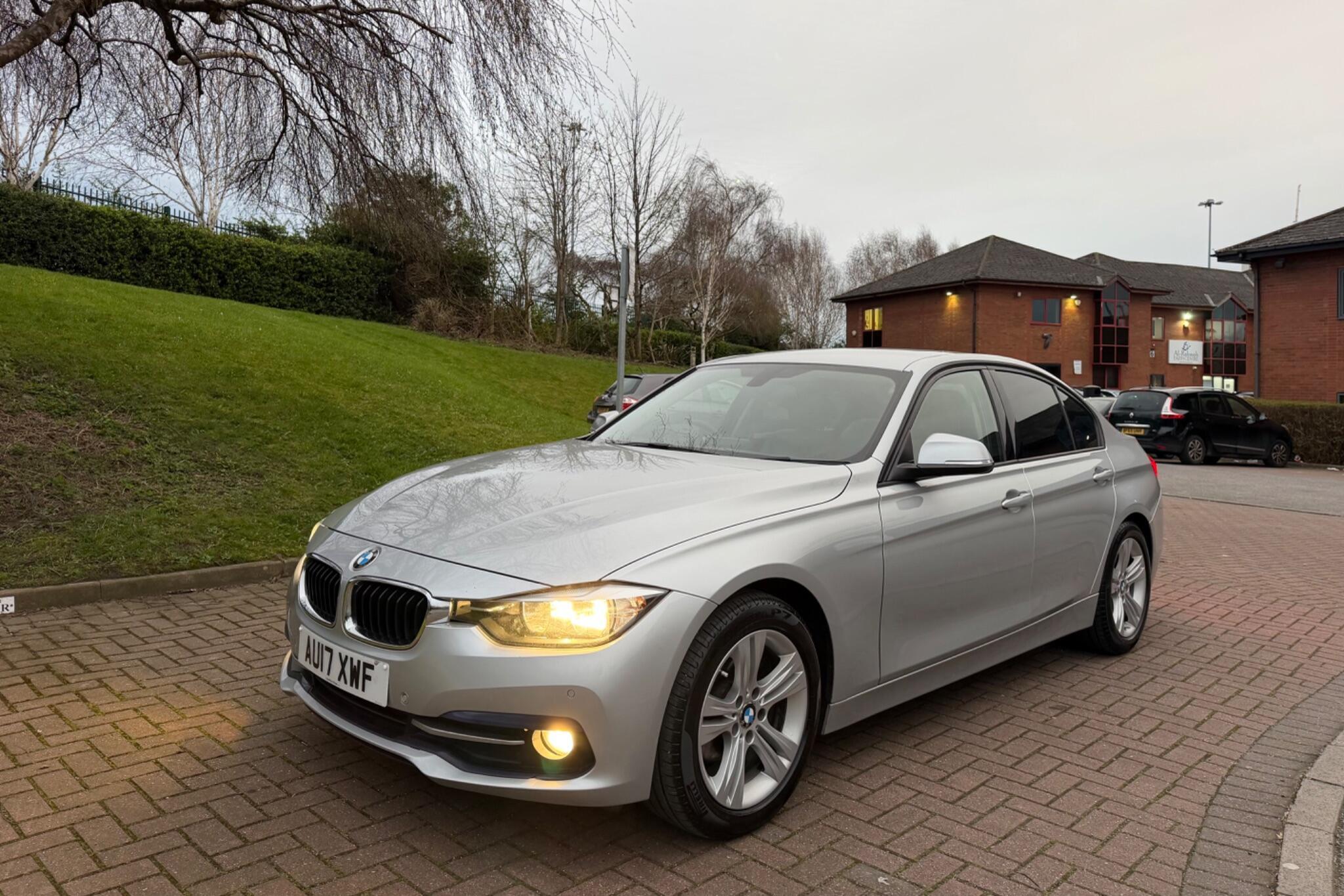 BMW 3 Series - Image 2