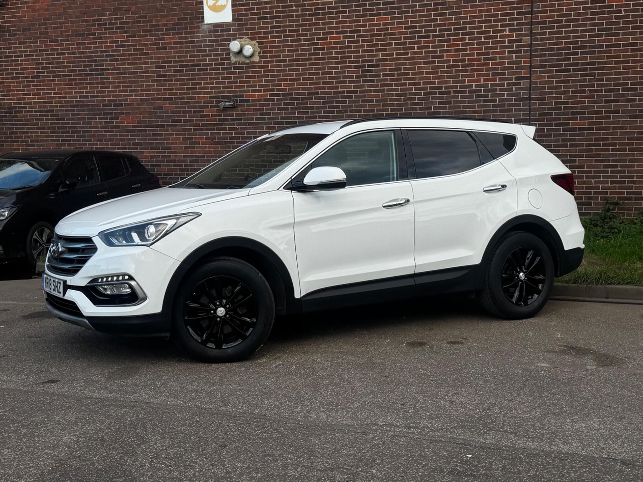 Hyundai Santa Fe - Image 9
