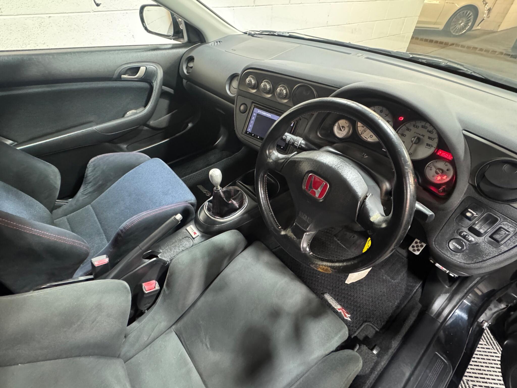 Honda INTEGRA - Image 9