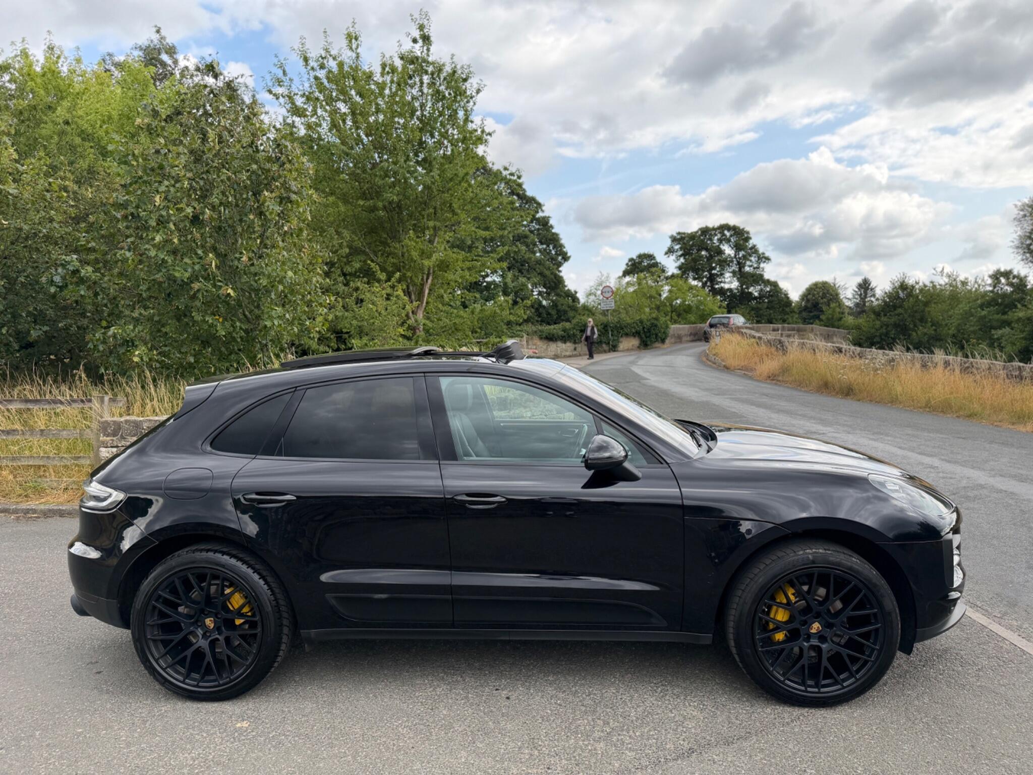 Porsche Macan - Image 3