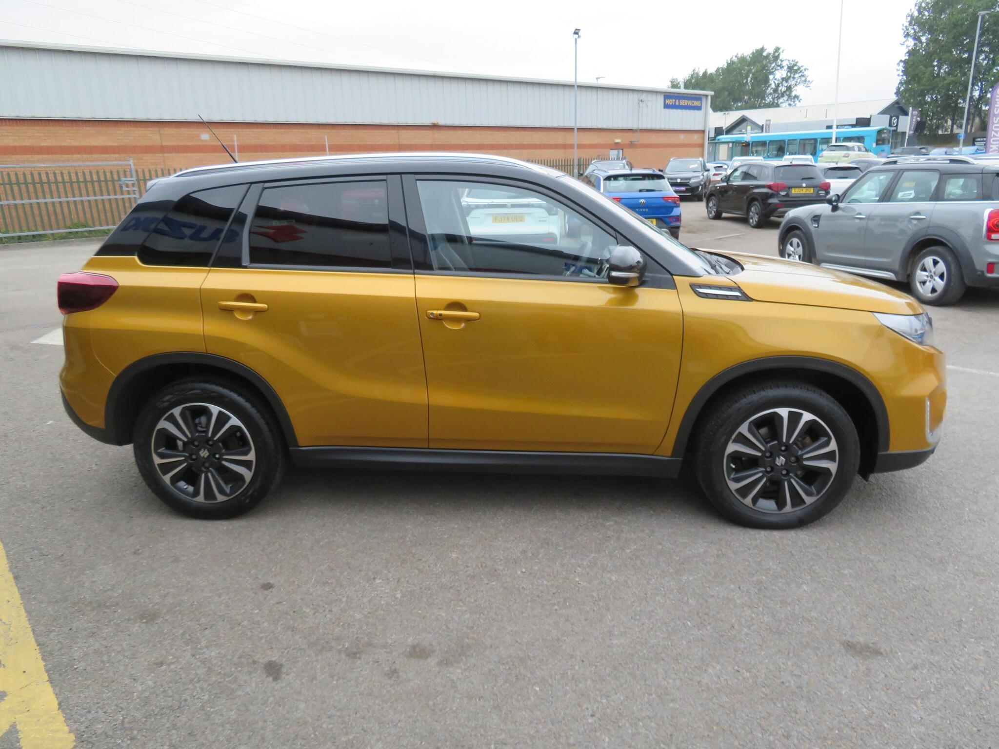 Suzuki Vitara - Image 13