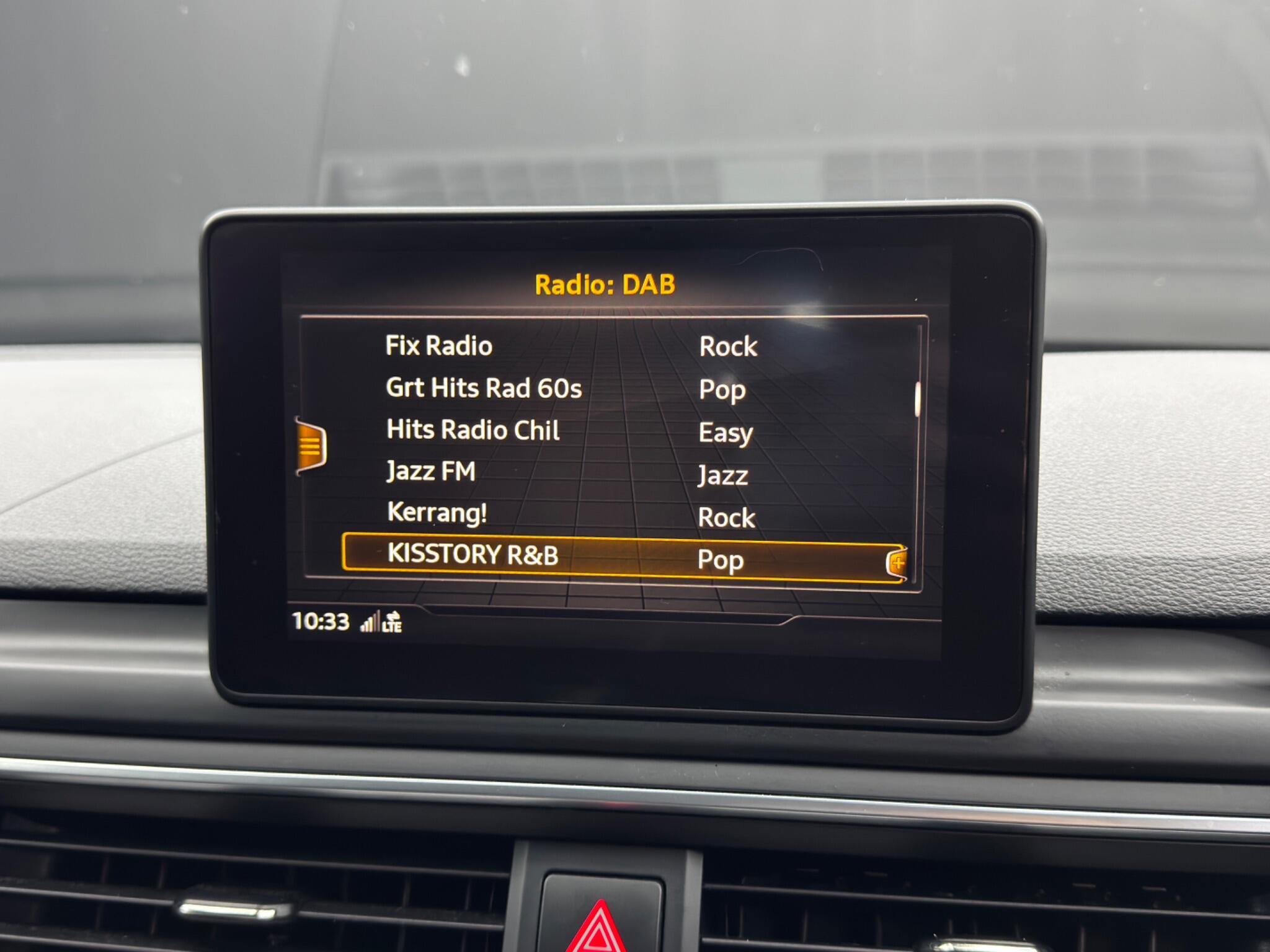 Audi A4 Avant - Image 31