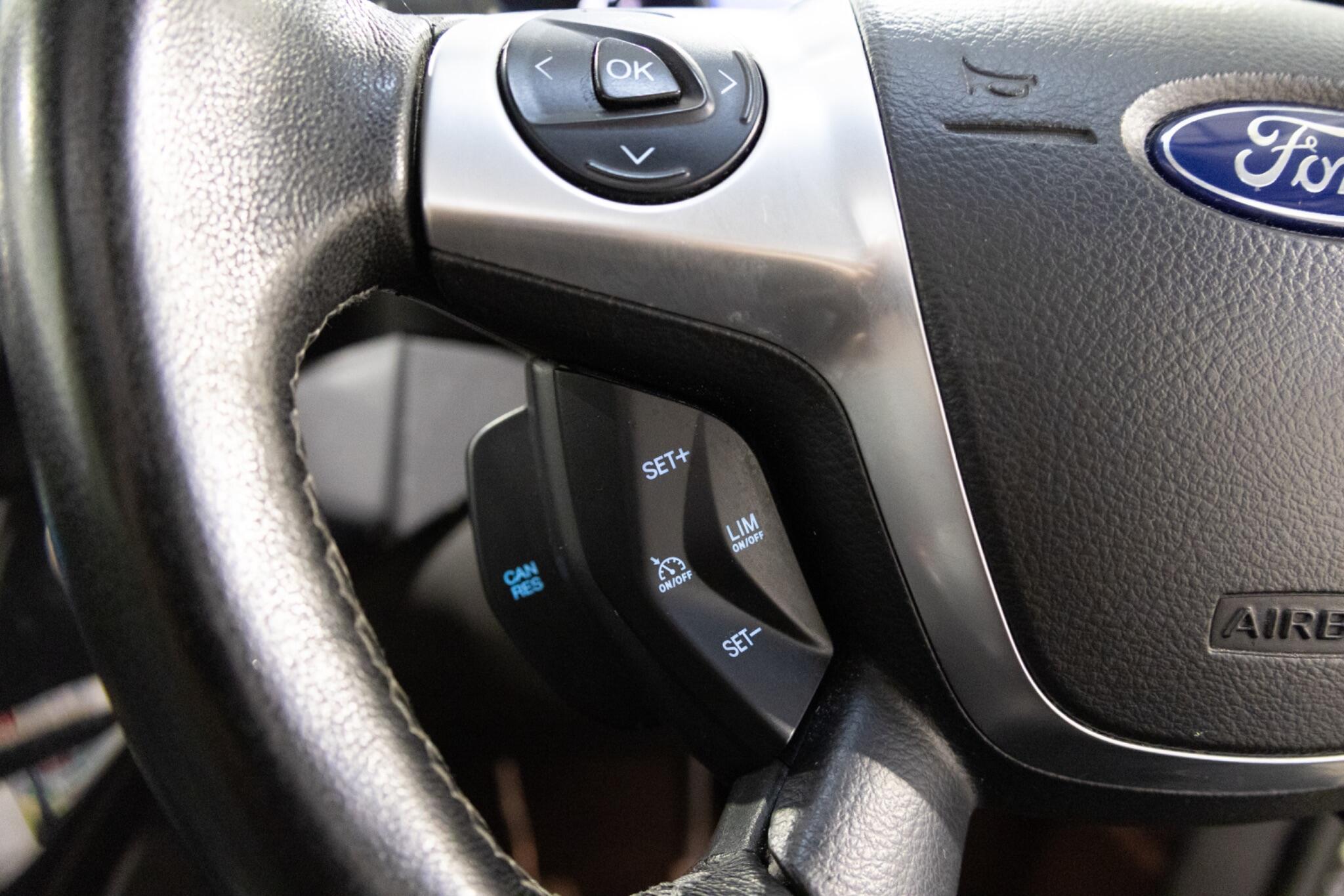 Ford Kuga - Image 26