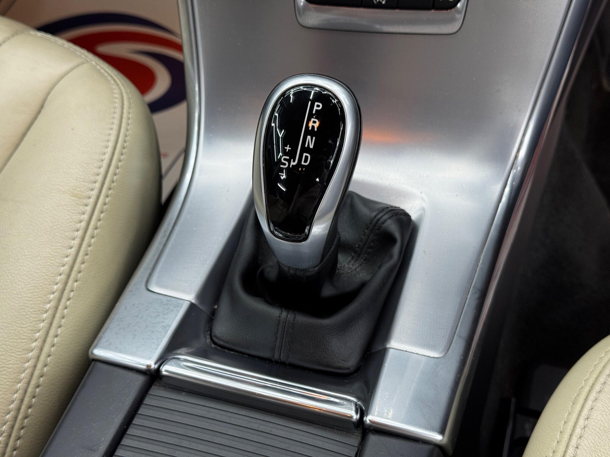 Volvo XC60 - Image 26