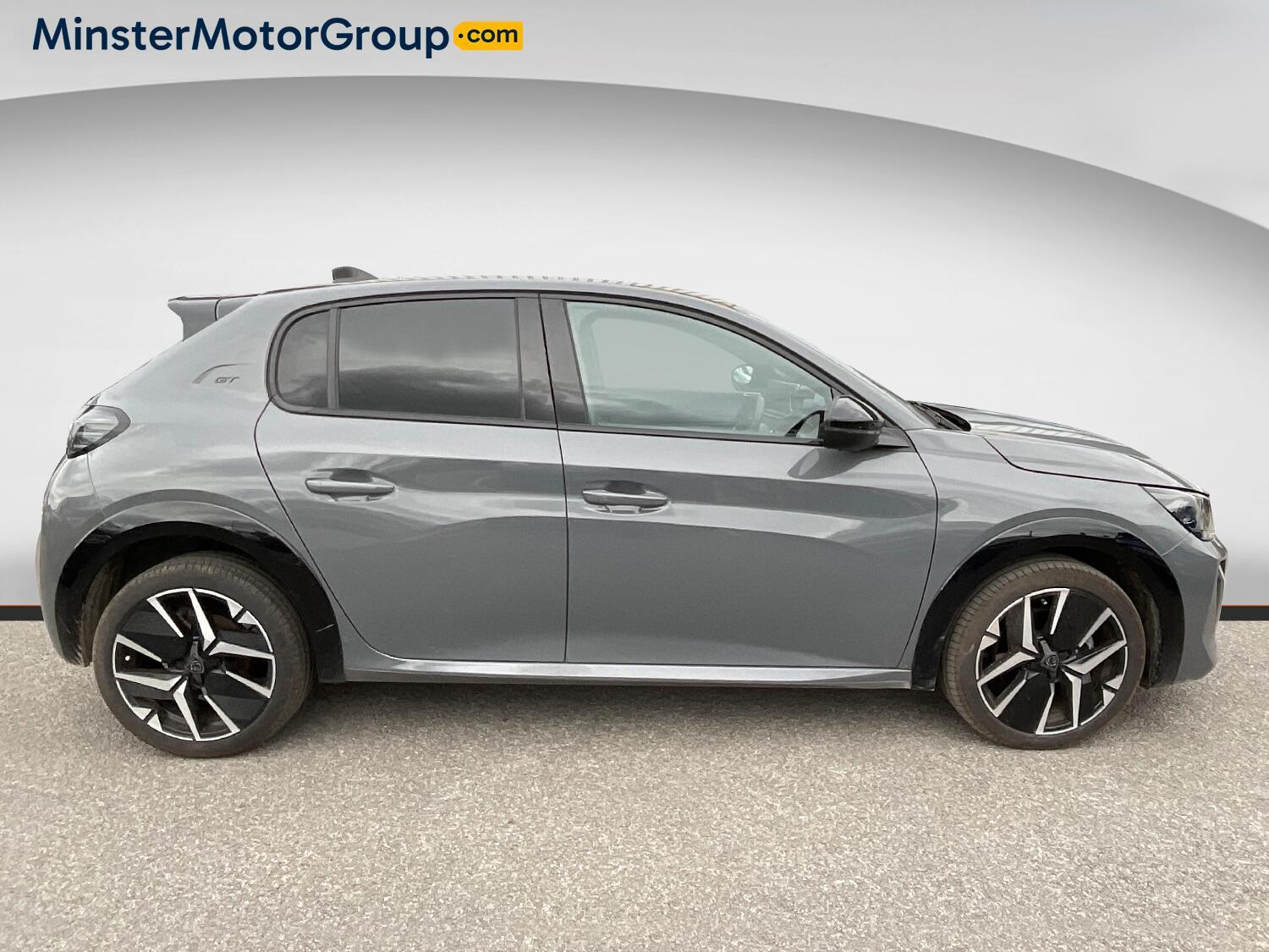 Peugeot 208 - Image 2