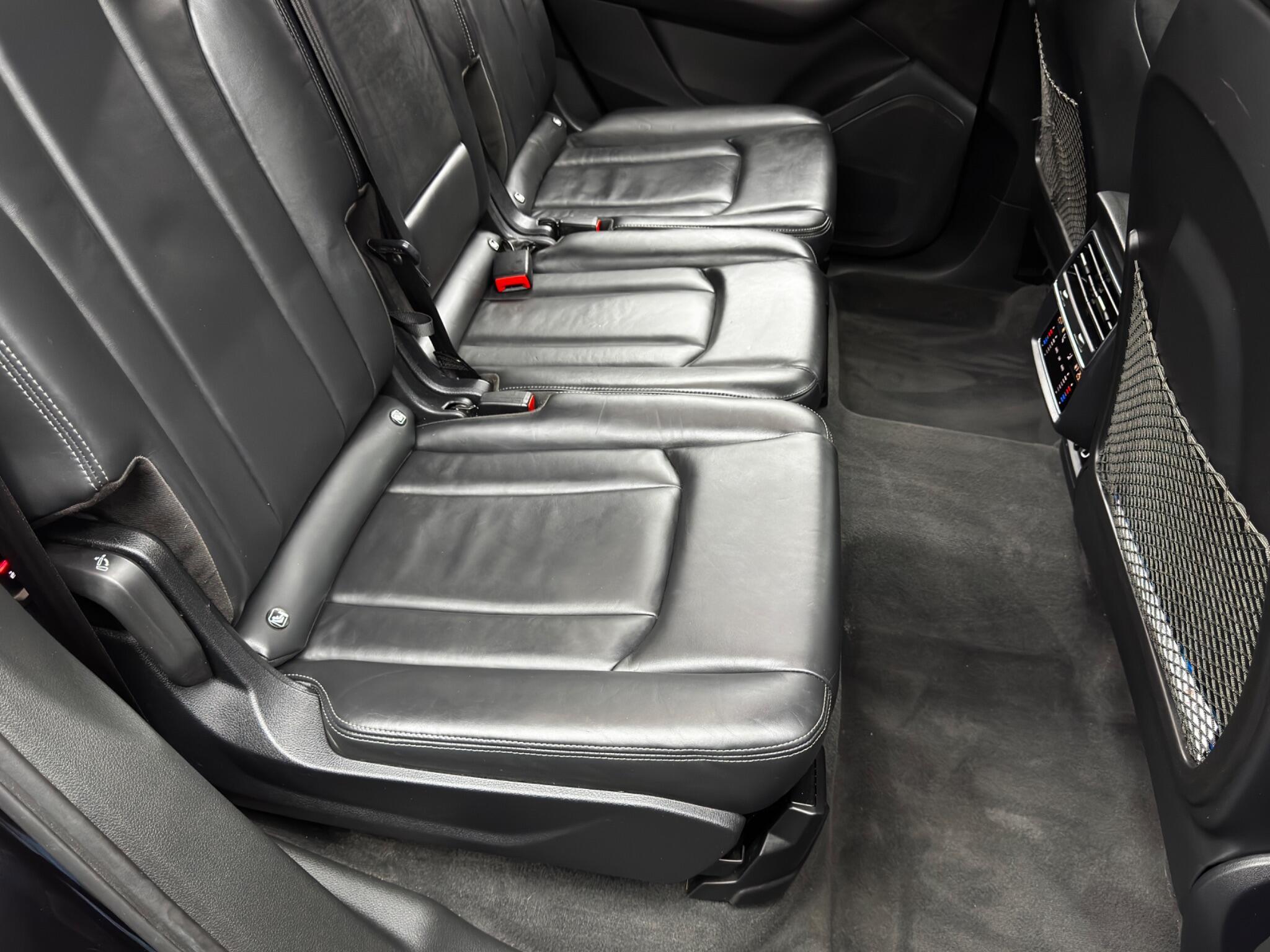 Audi Q7 - Image 16