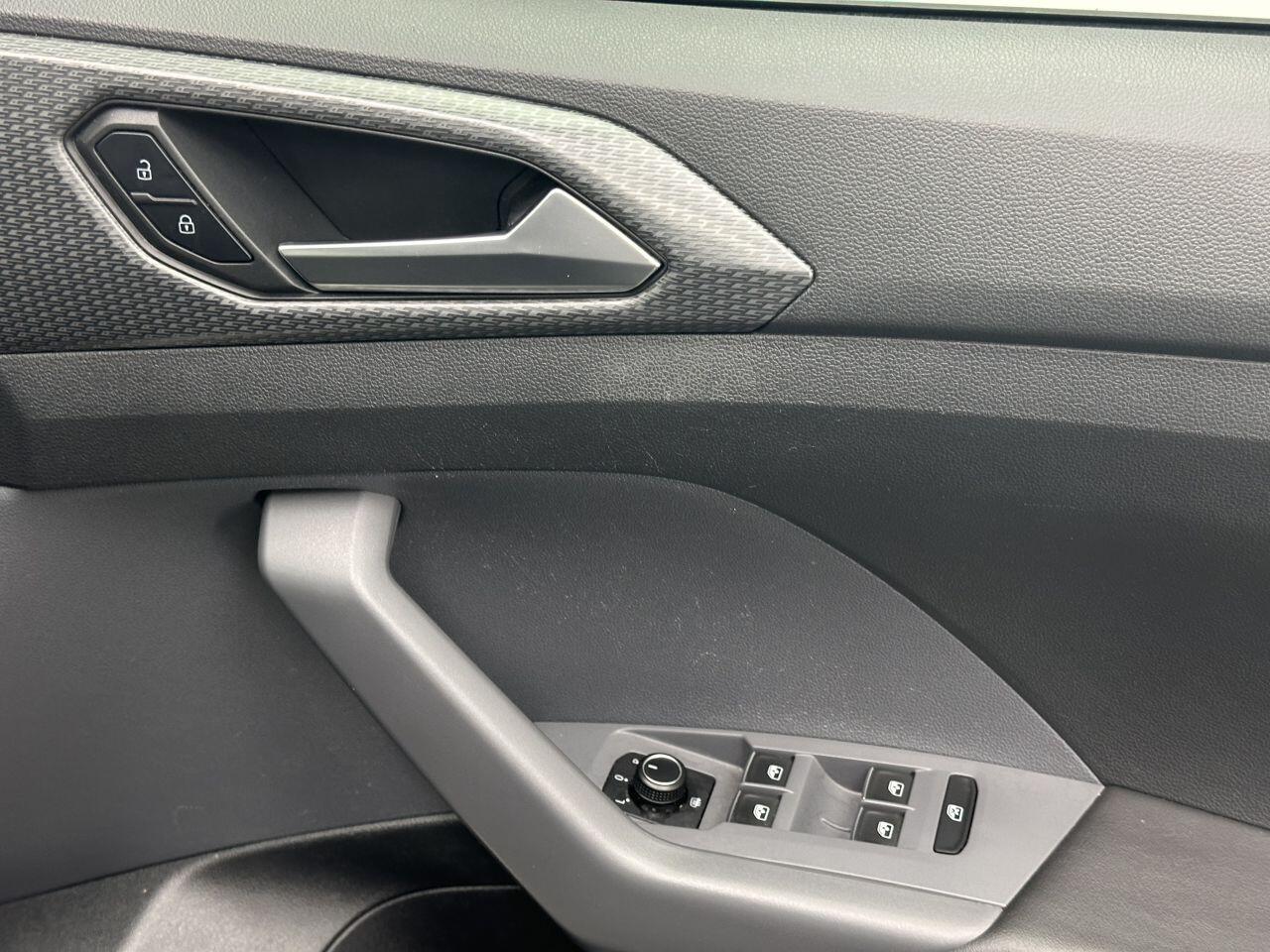 Volkswagen T-Cross - Image 17