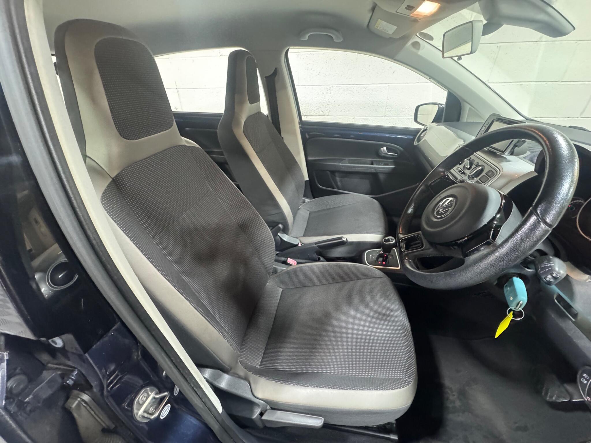 Volkswagen up! - Image 7