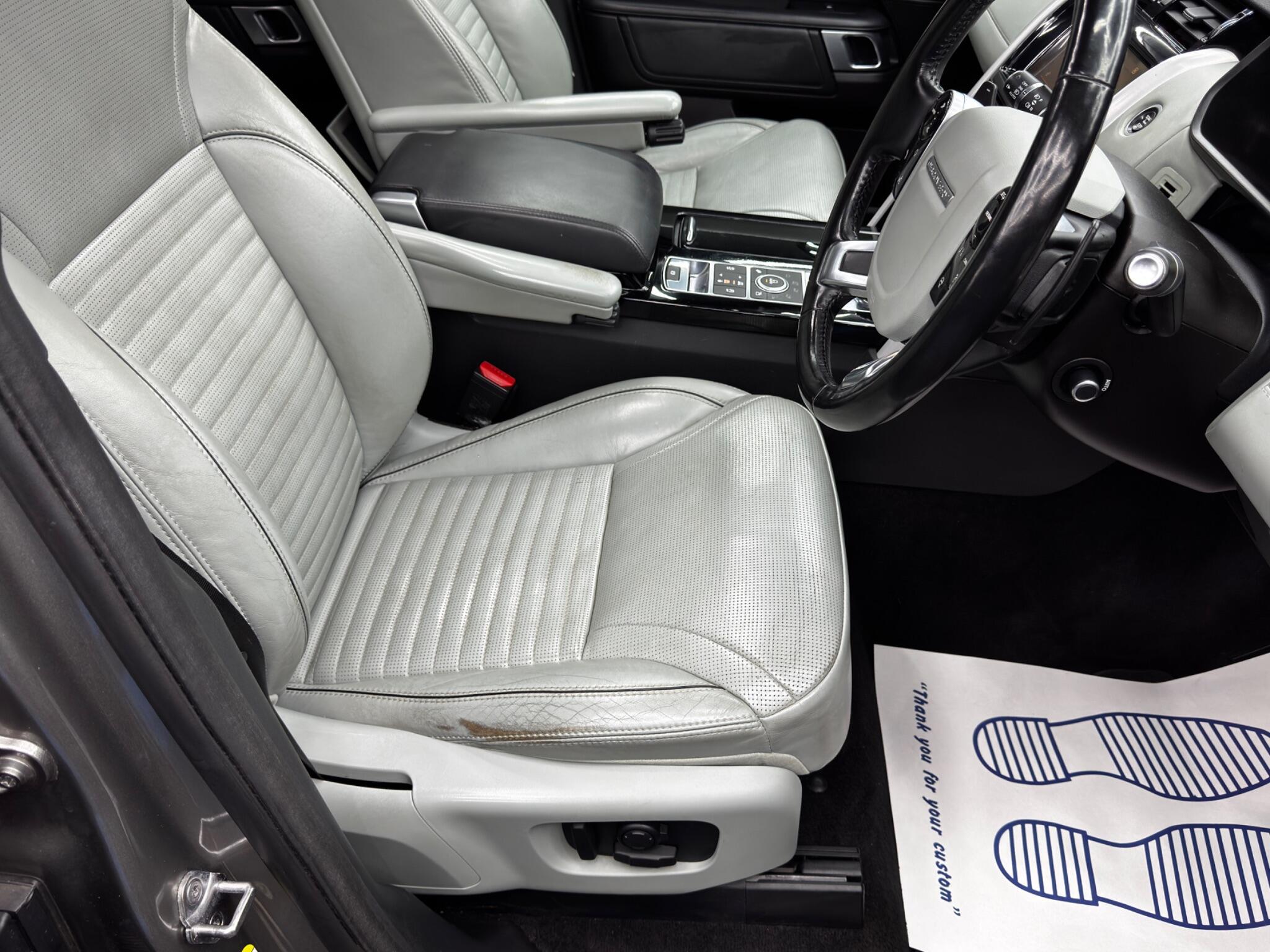 Land Rover Discovery - Image 13