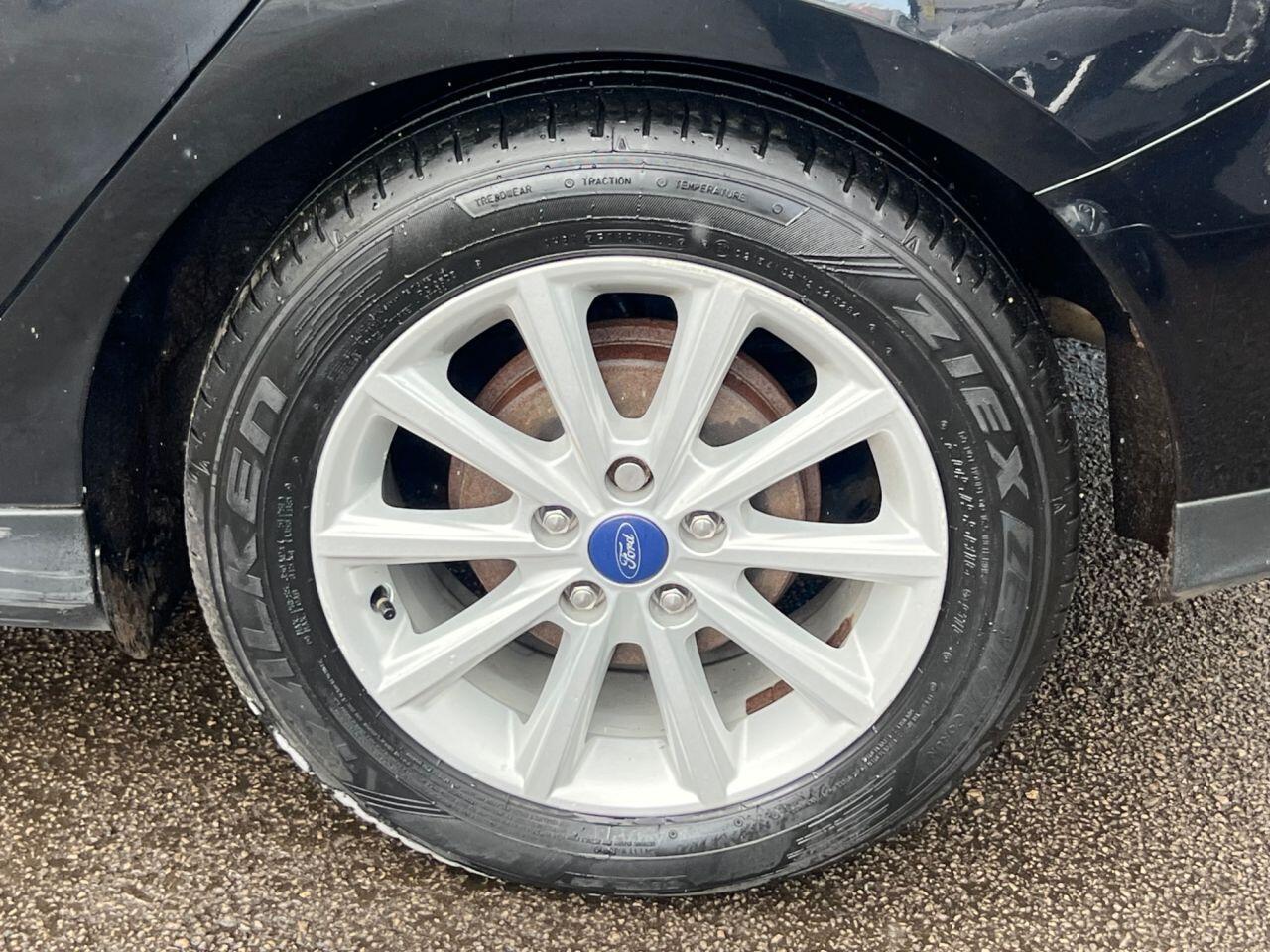 Ford Focus - Image 33