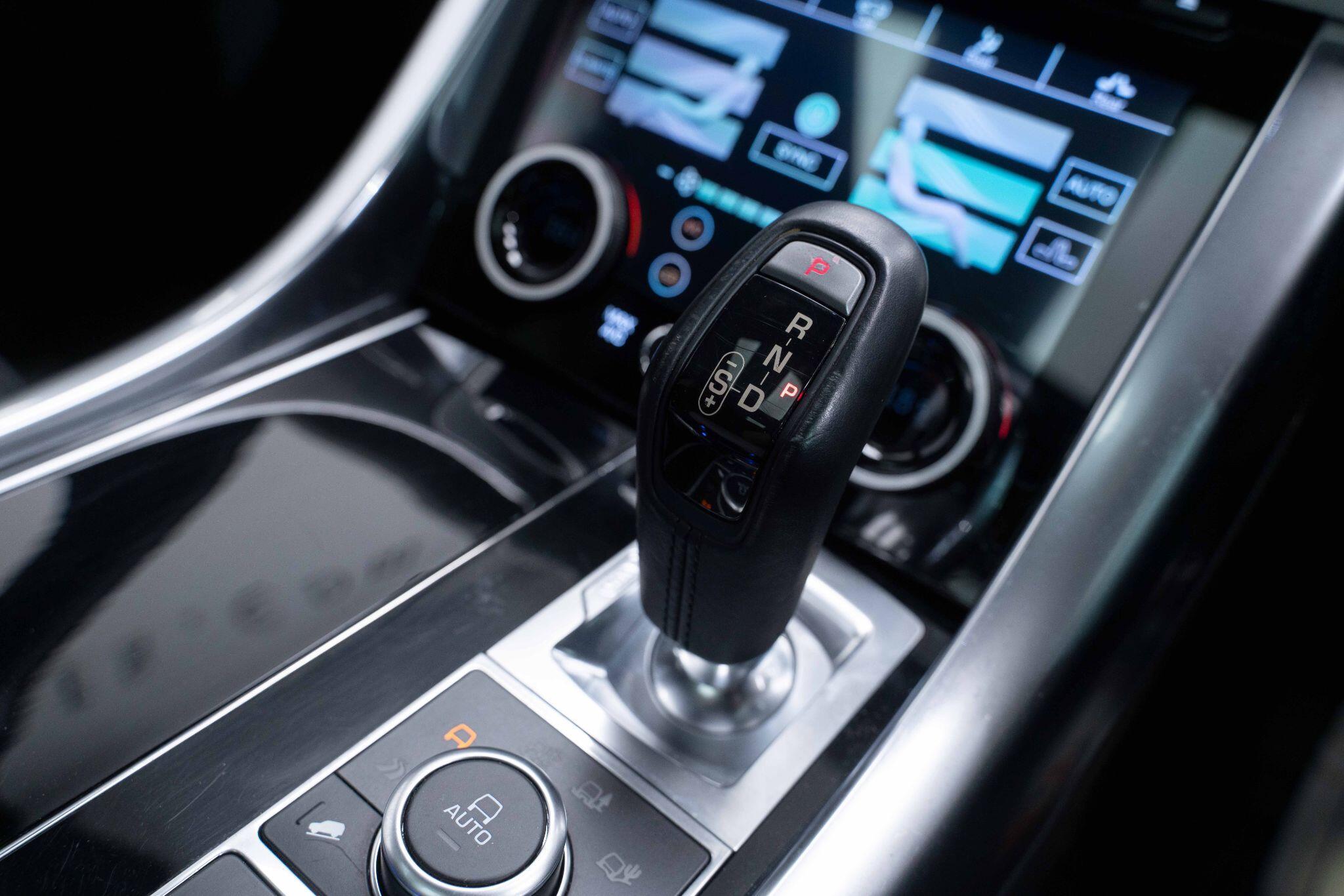 Land Rover RANGE ROVER SPORT - Image 8