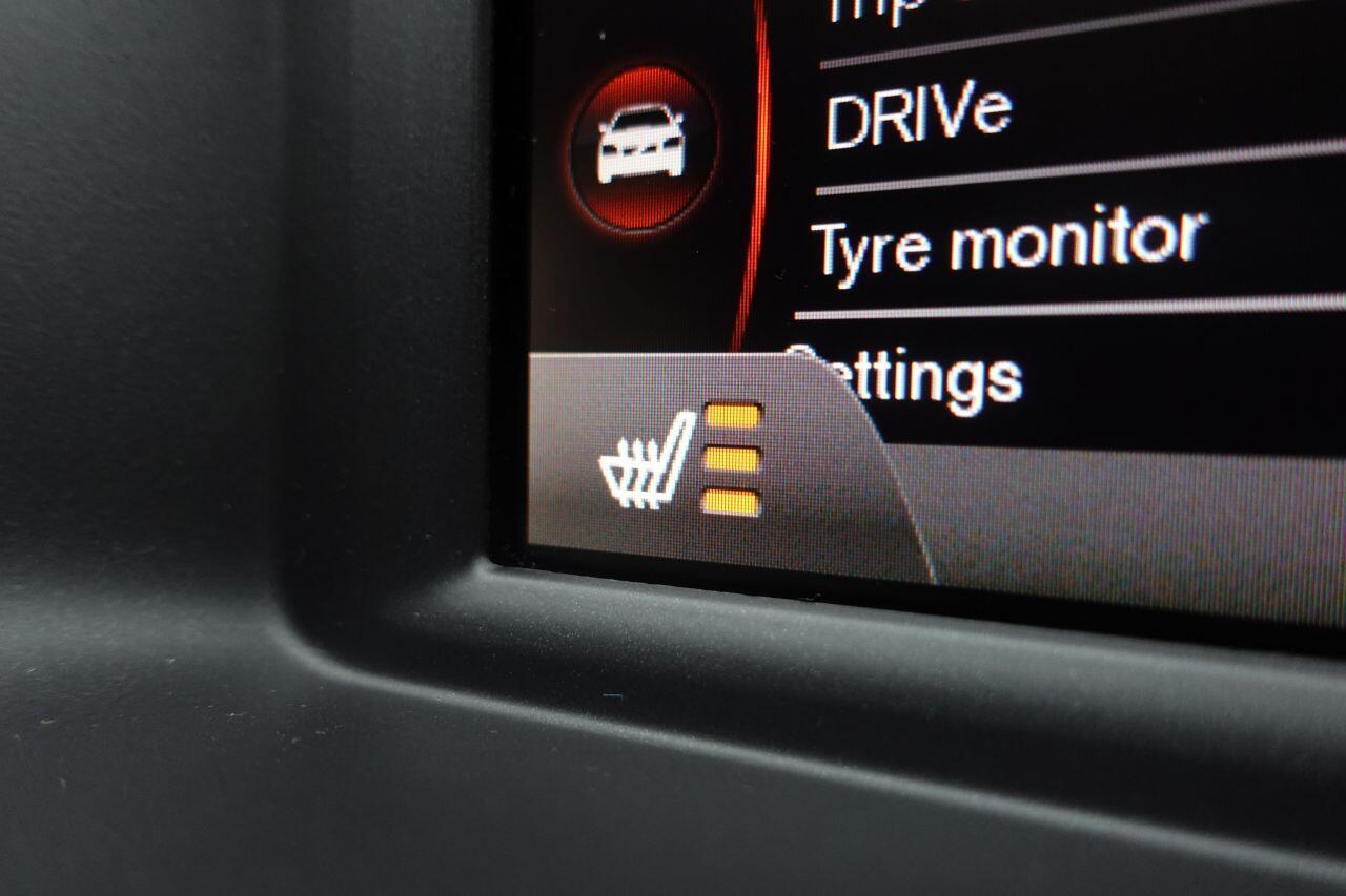 Volvo V40 CROSS COUNTRY - Image 28