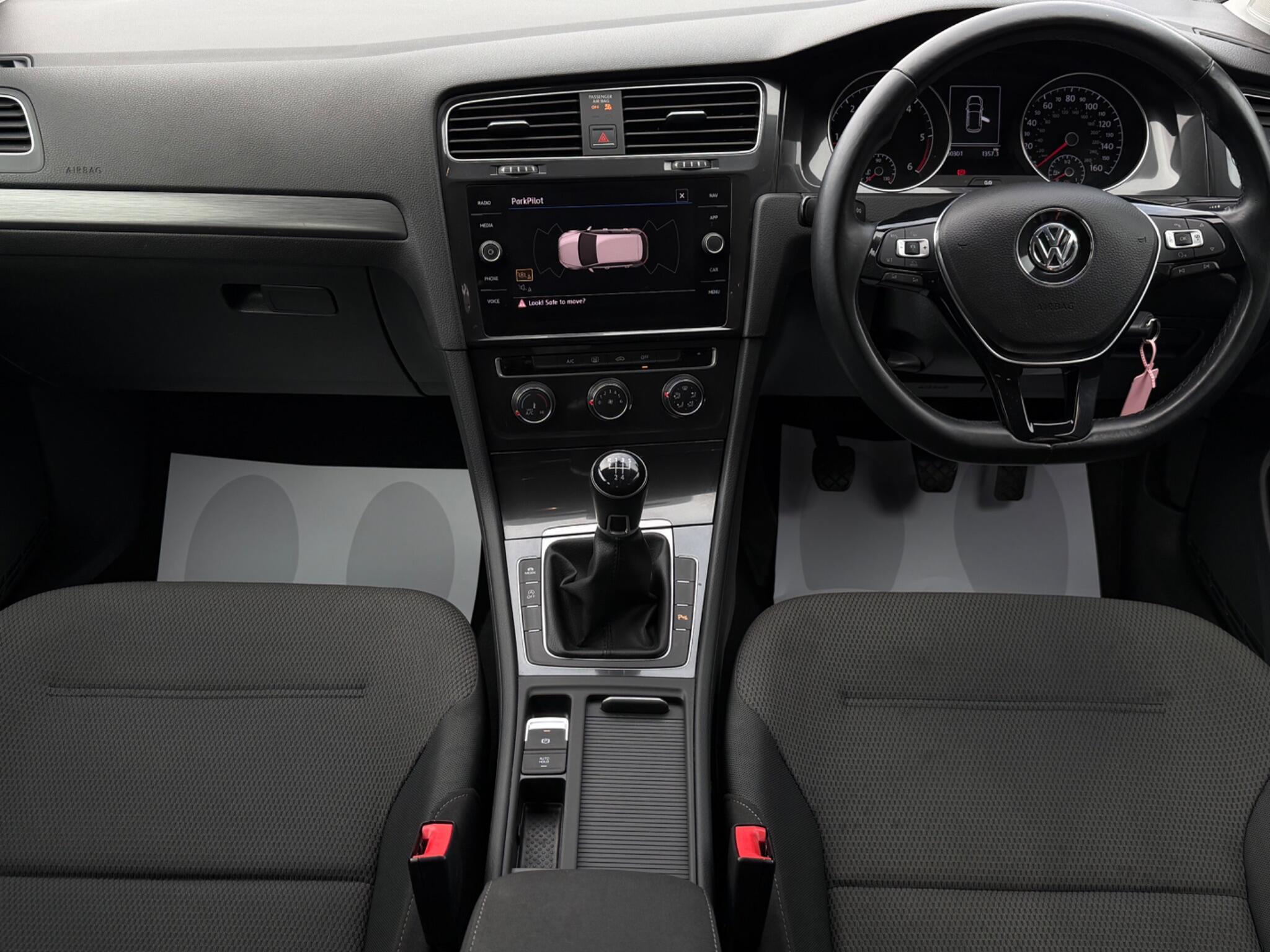 Volkswagen Golf - Image 15