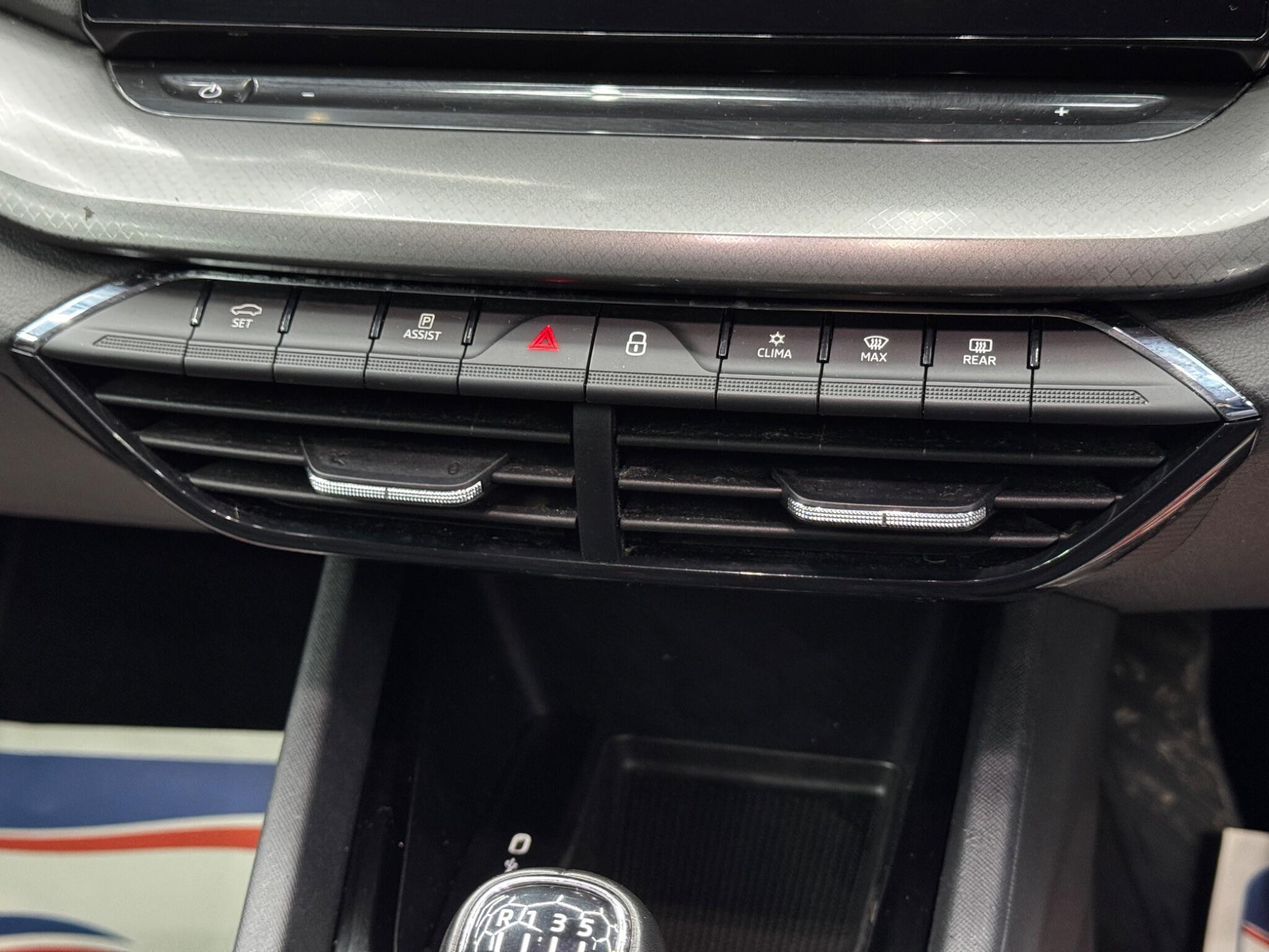 Skoda Octavia - Image 25