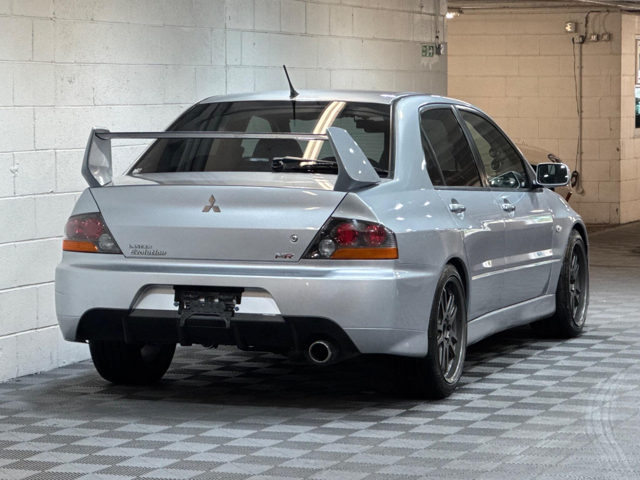 Mitsubishi Lancer - Image 4