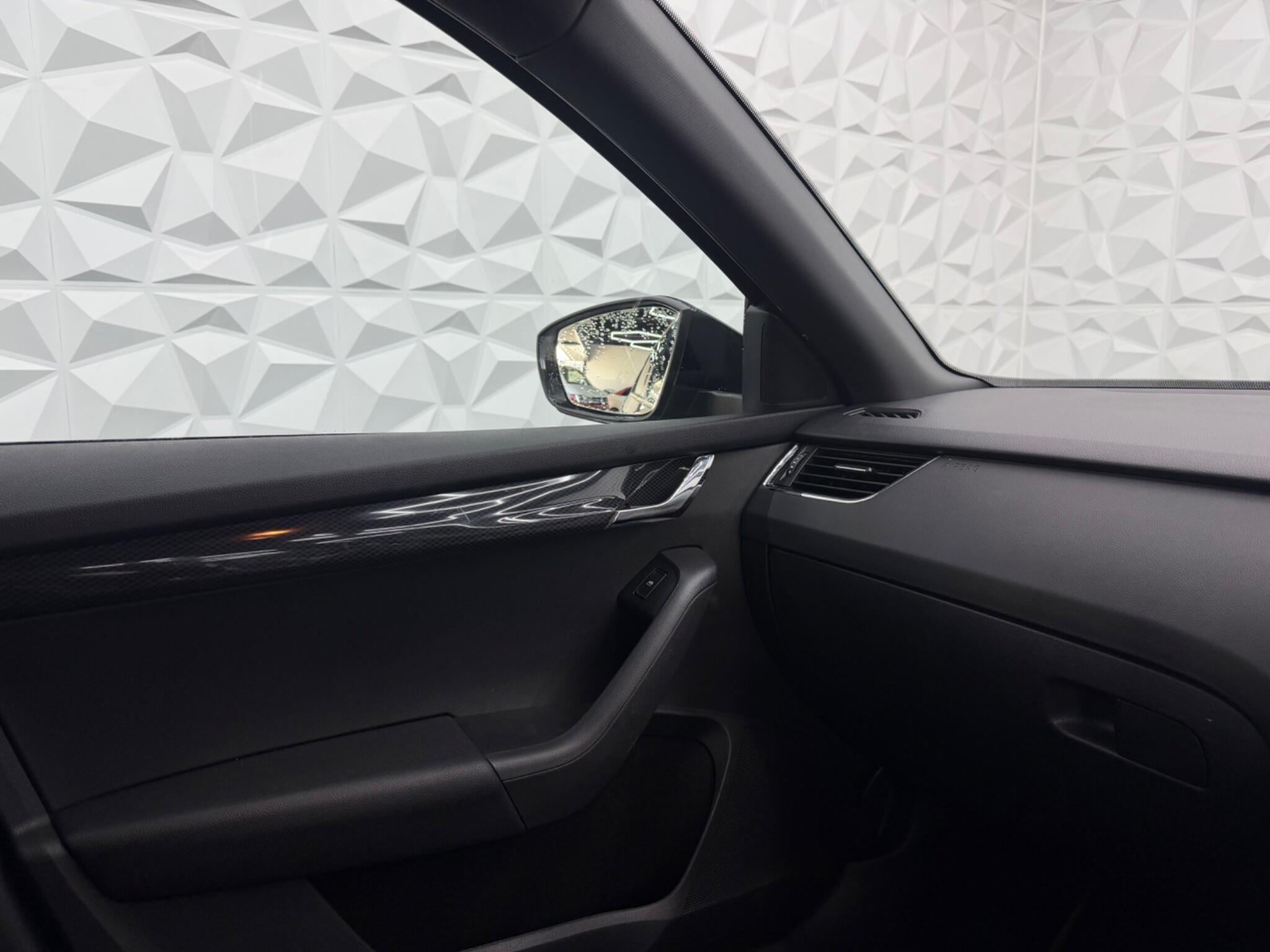 Skoda Octavia - Image 13