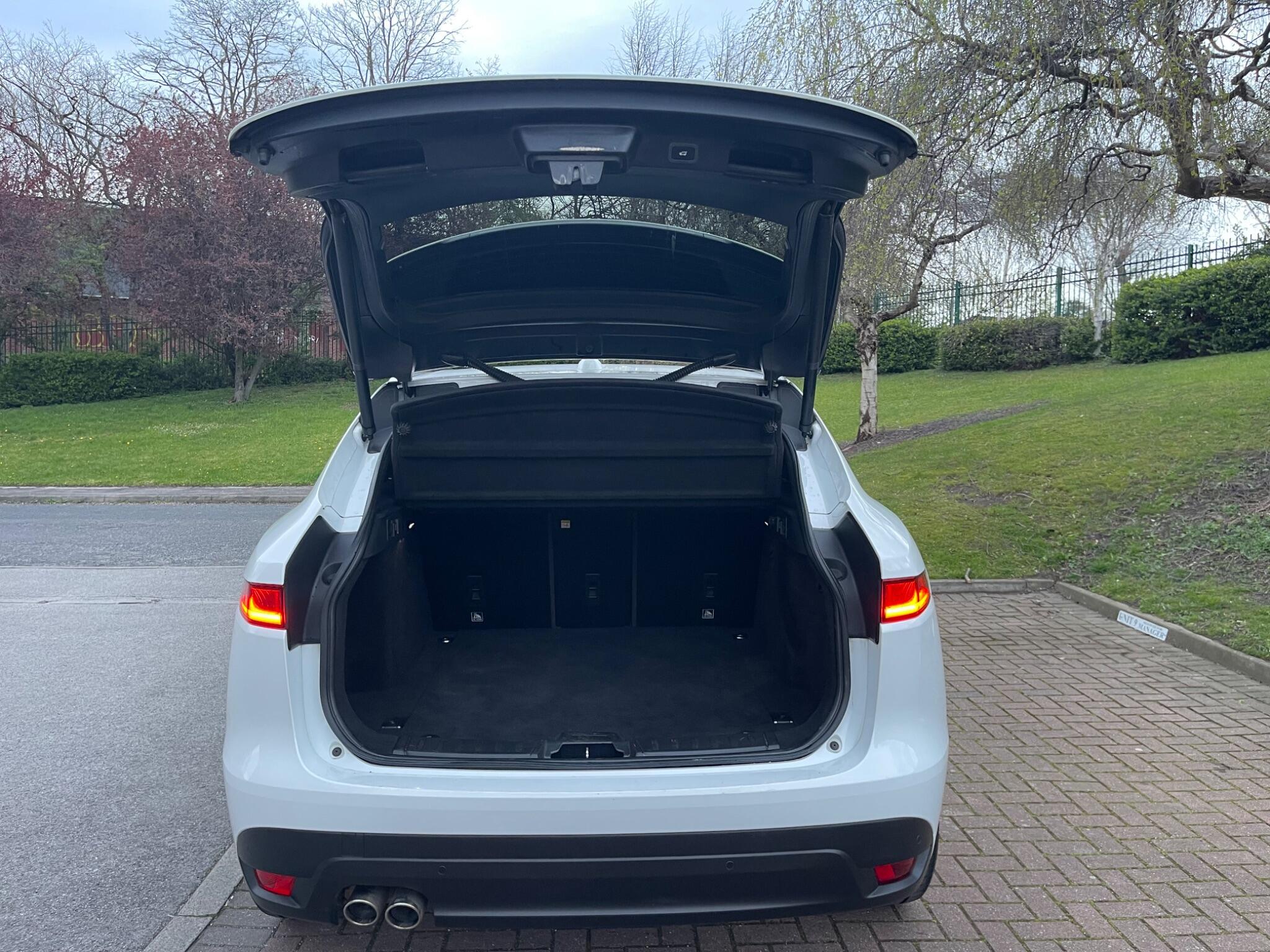 Jaguar F-Pace - Image 56