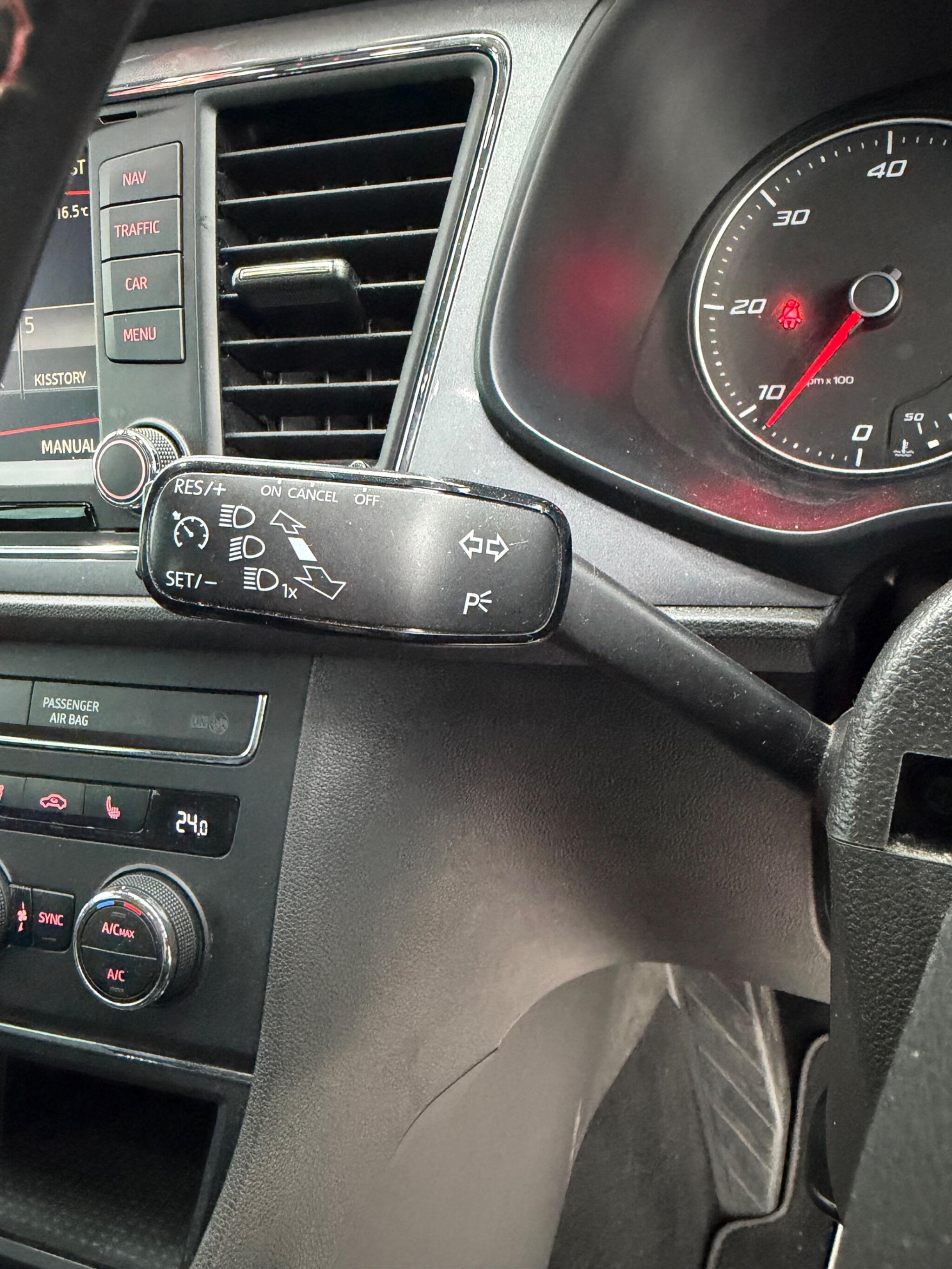 SEAT Leon - Image 19